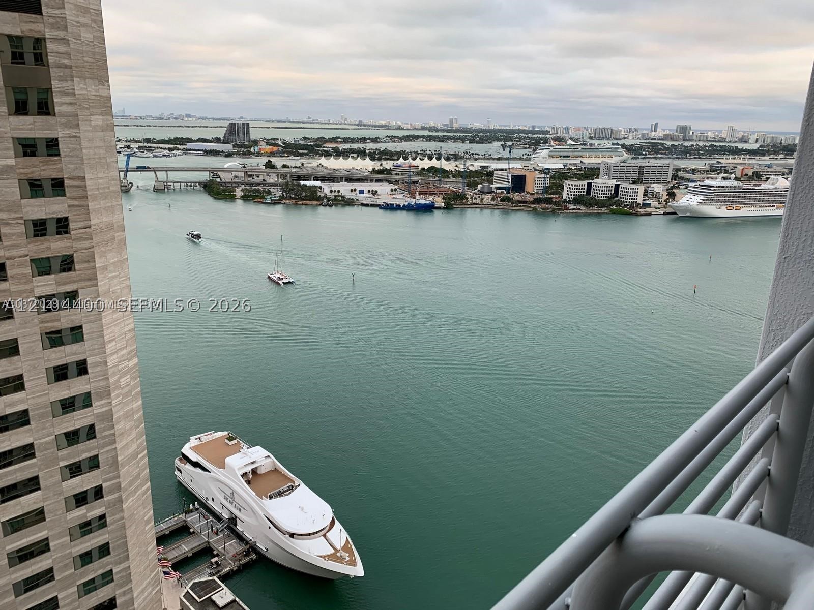 335 S Biscayne Blvd Unit 3406 — photo