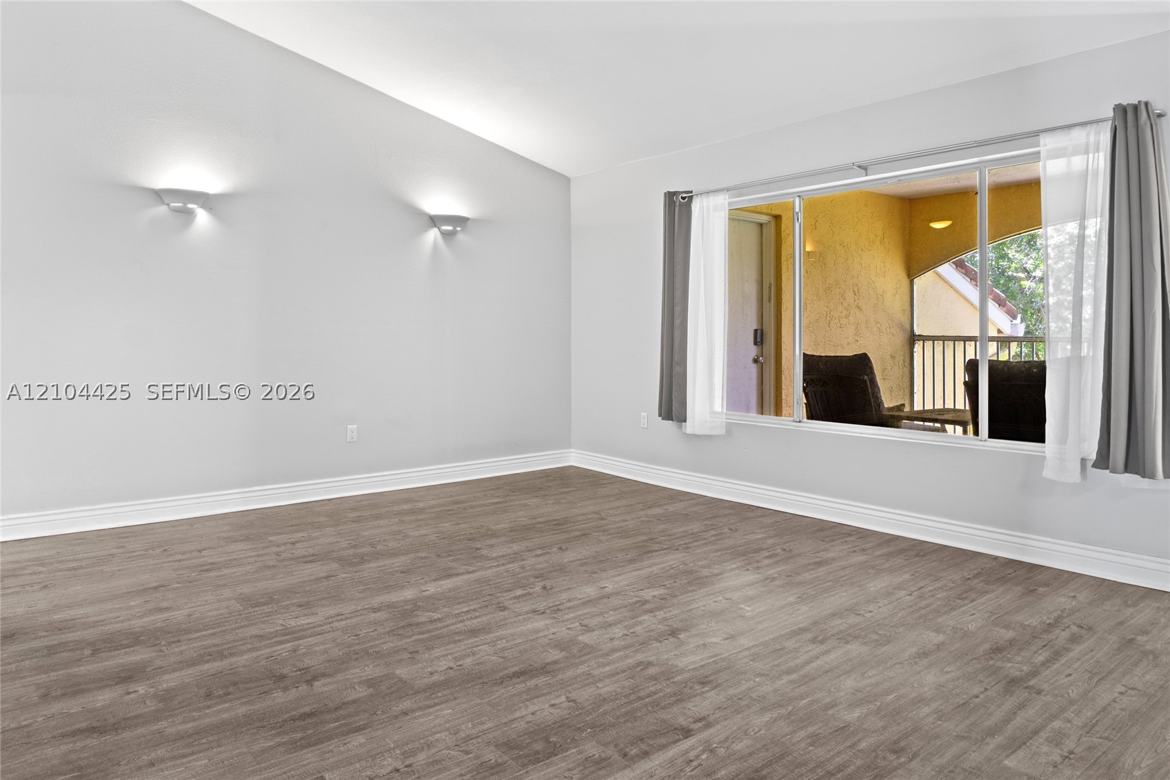 2371 NW 33rd St Unit 714 — photo