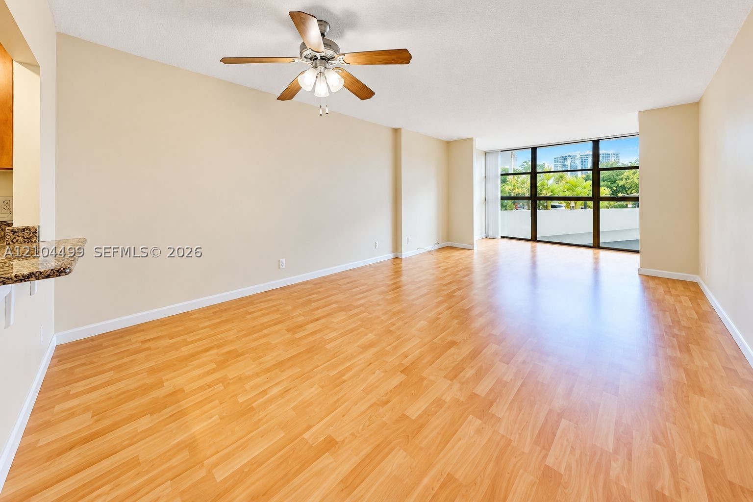 400 Leslie Dr Unit 205 — photo