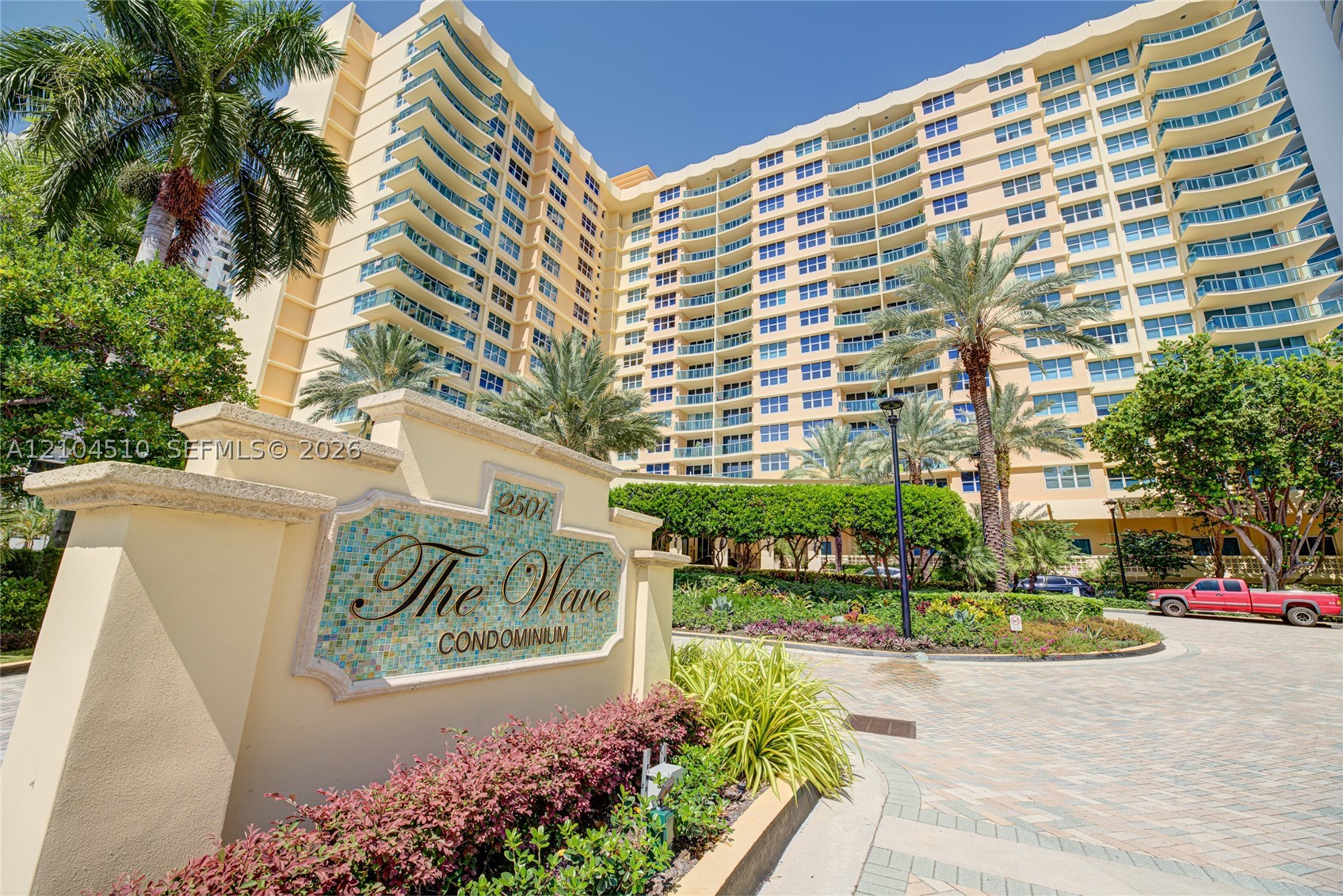 2501 S Ocean Dr Unit 1006 — photo