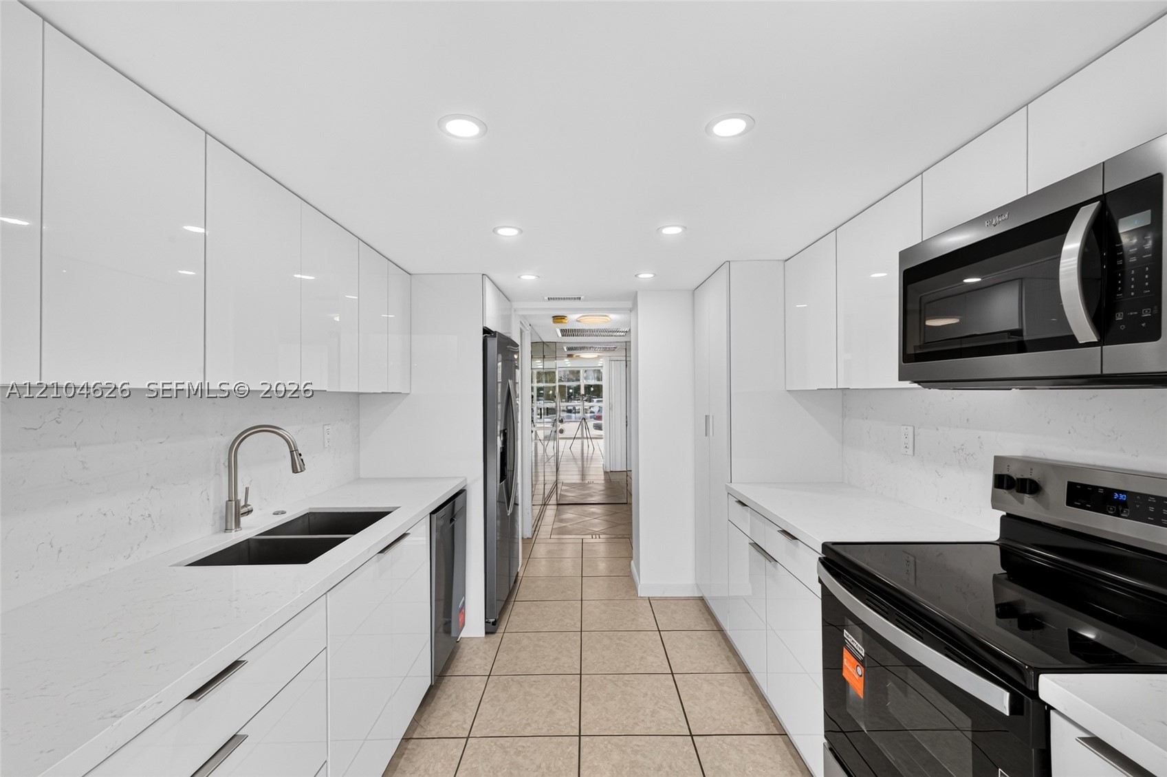 2000 Atlantic Shores Blvd Unit 120 — photo