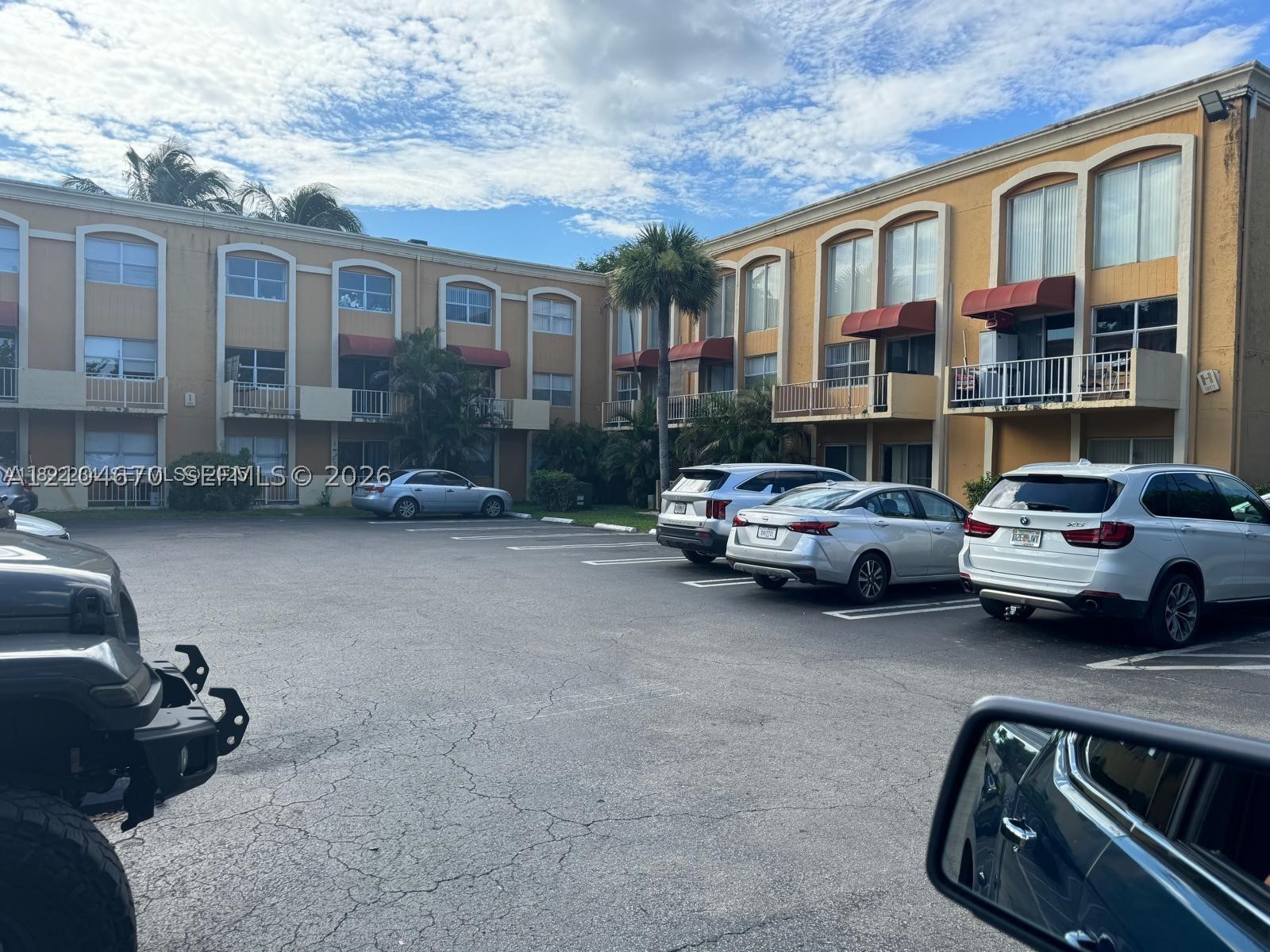 17901 NW 68th Ave Unit R102 — photo
