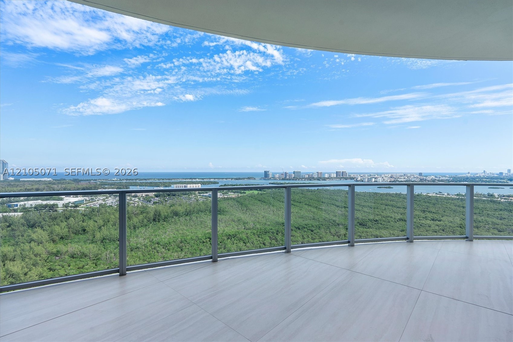 2411 Laguna Circle Unit 3001 — photo