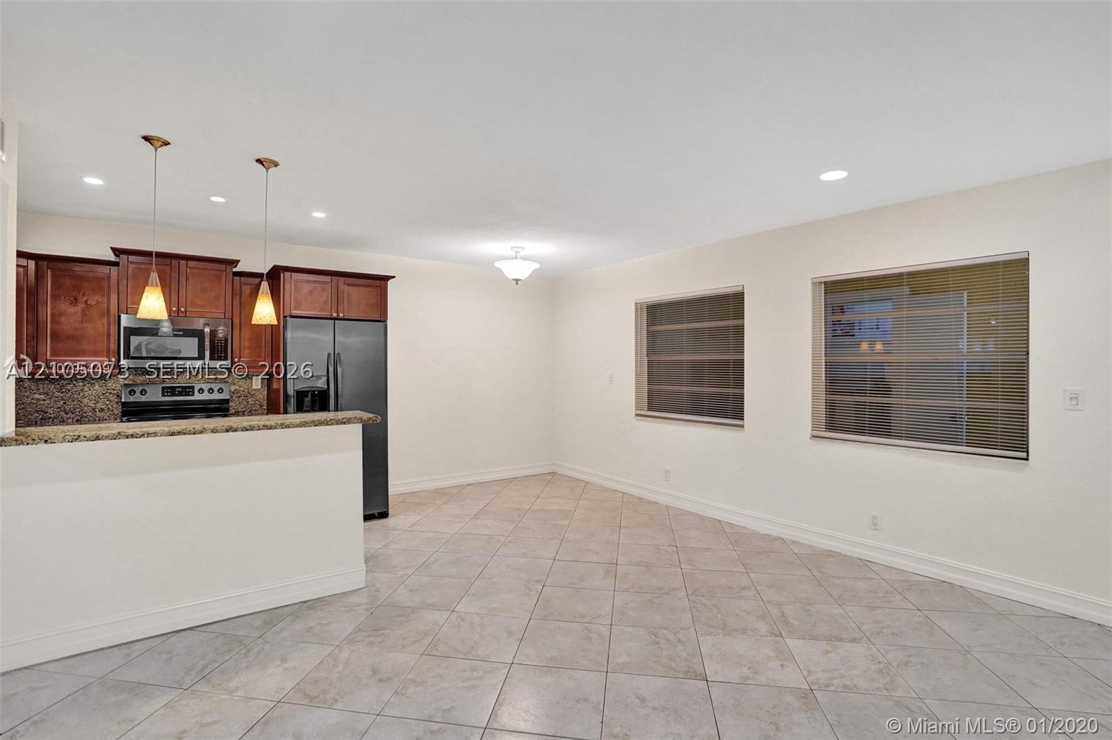 4050 NE 12th Ter Unit 35-2 — photo
