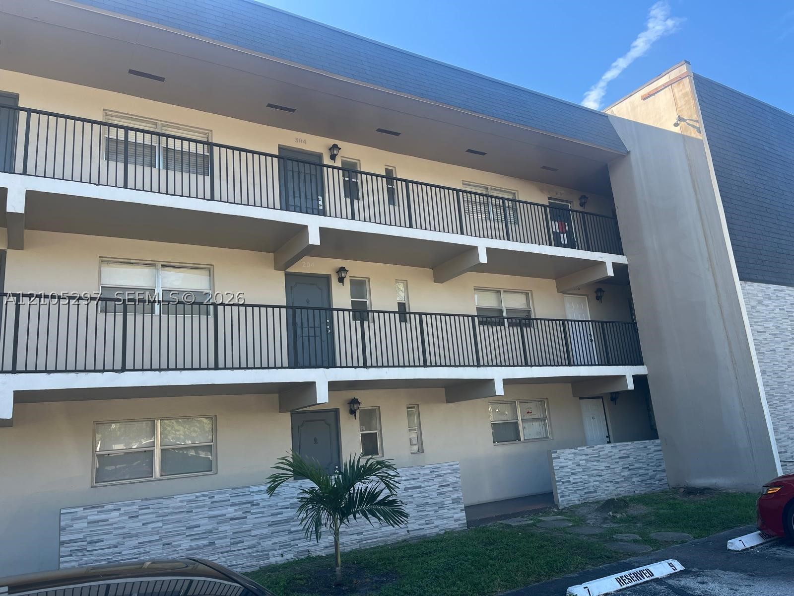 7910 N Colony Cir N Unit 105 — photo