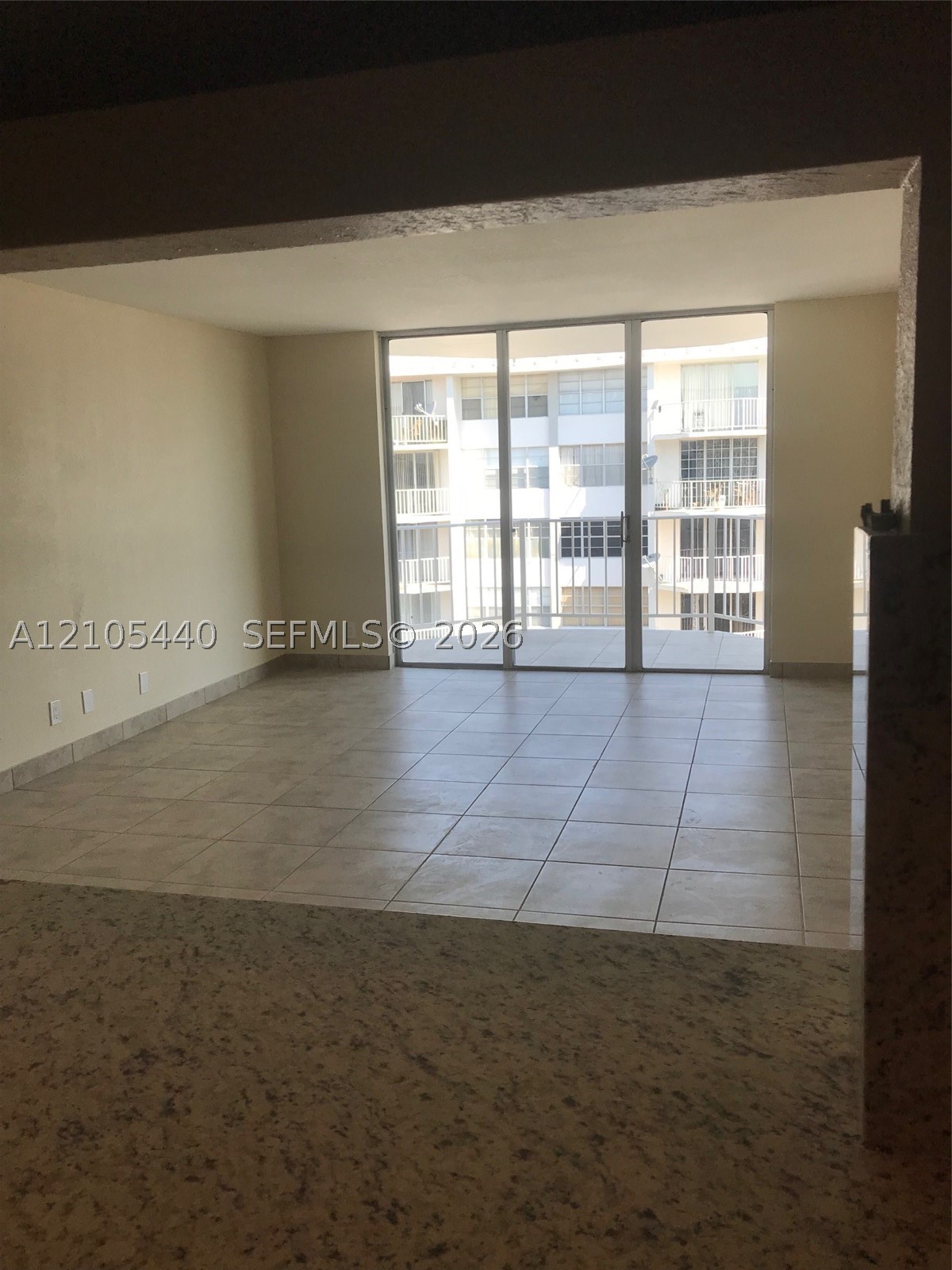 16710 NE 9th Ave Unit 707 — photo