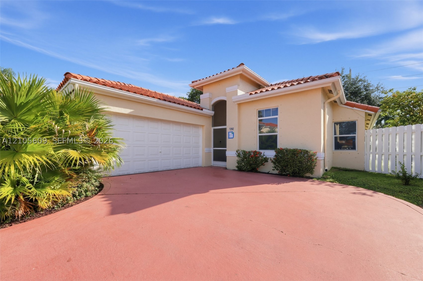 7282 Spinnaker Bay Dr — photo