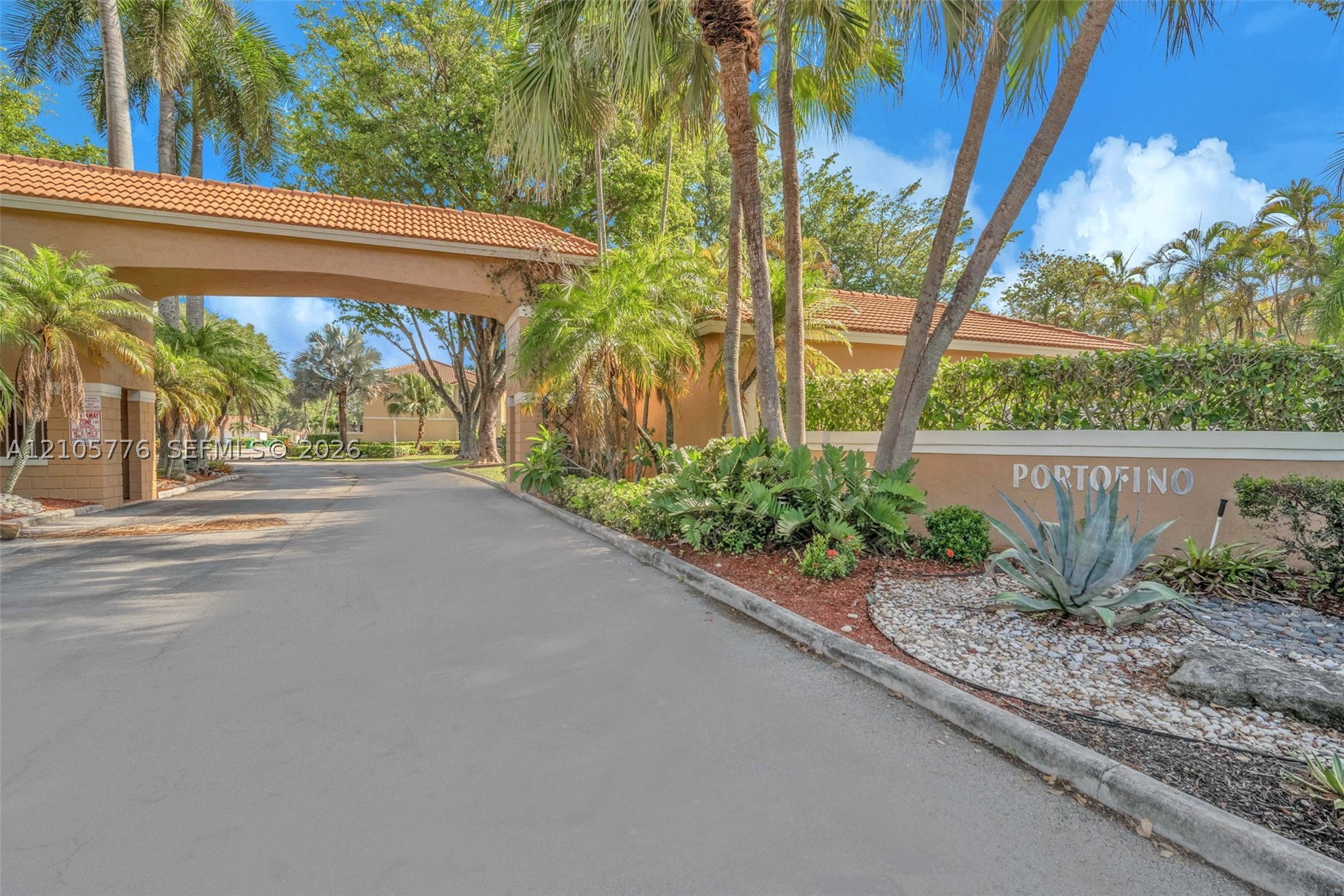11211 Lakeview Dr Unit 53-O — photo