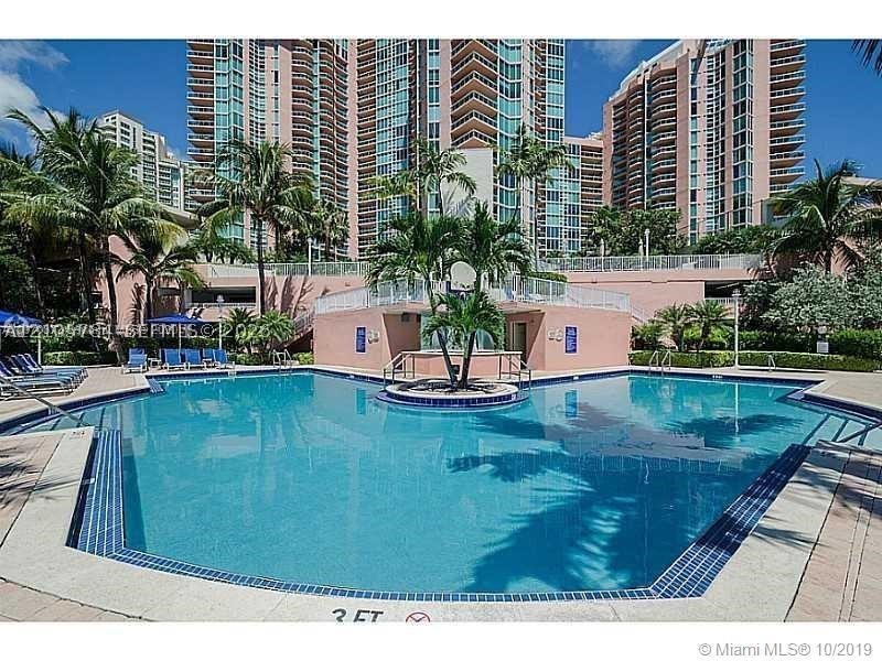 3370 Hidden Bay Dr Unit 806 — photo