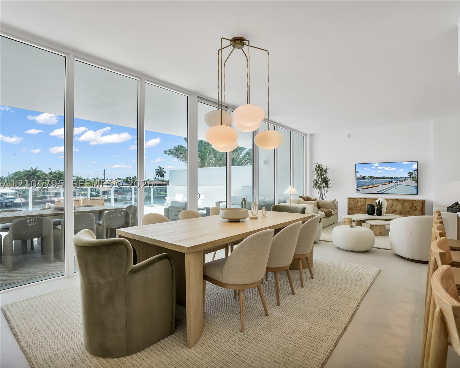 407 N Riverside Dr Unit 202 — photo