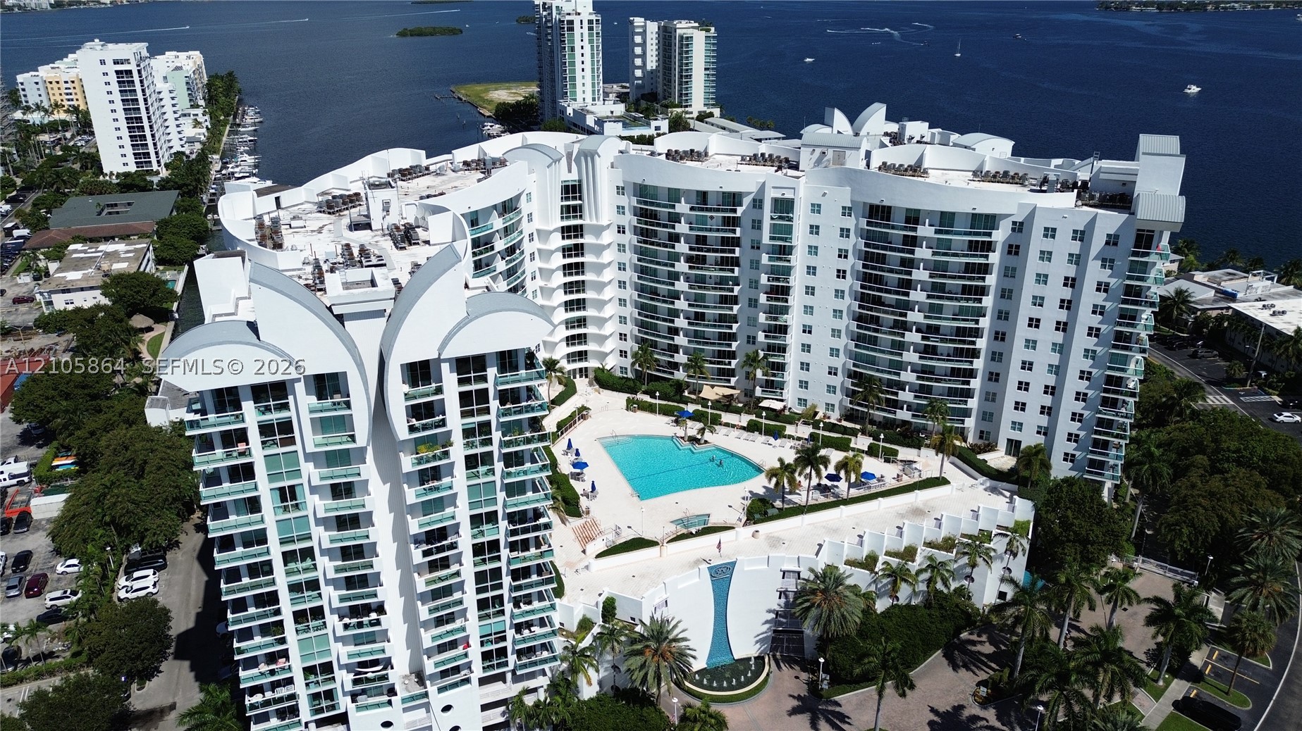 7900 Harbor Island Dr Unit 925 — photo