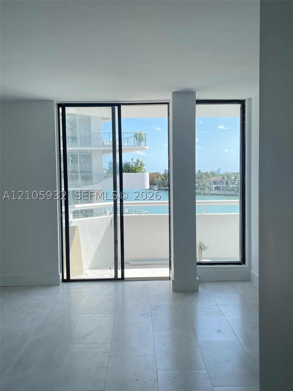 6820 Indian Creek Dr Unit 4D — photo