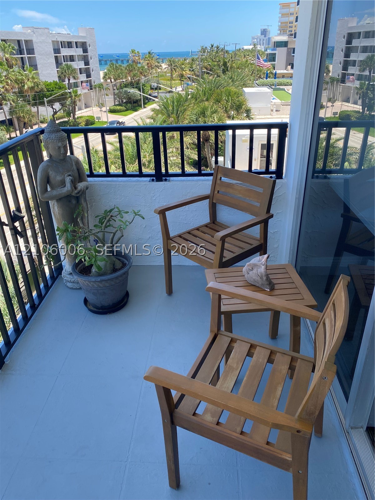531 N Ocean Unit 611 — photo