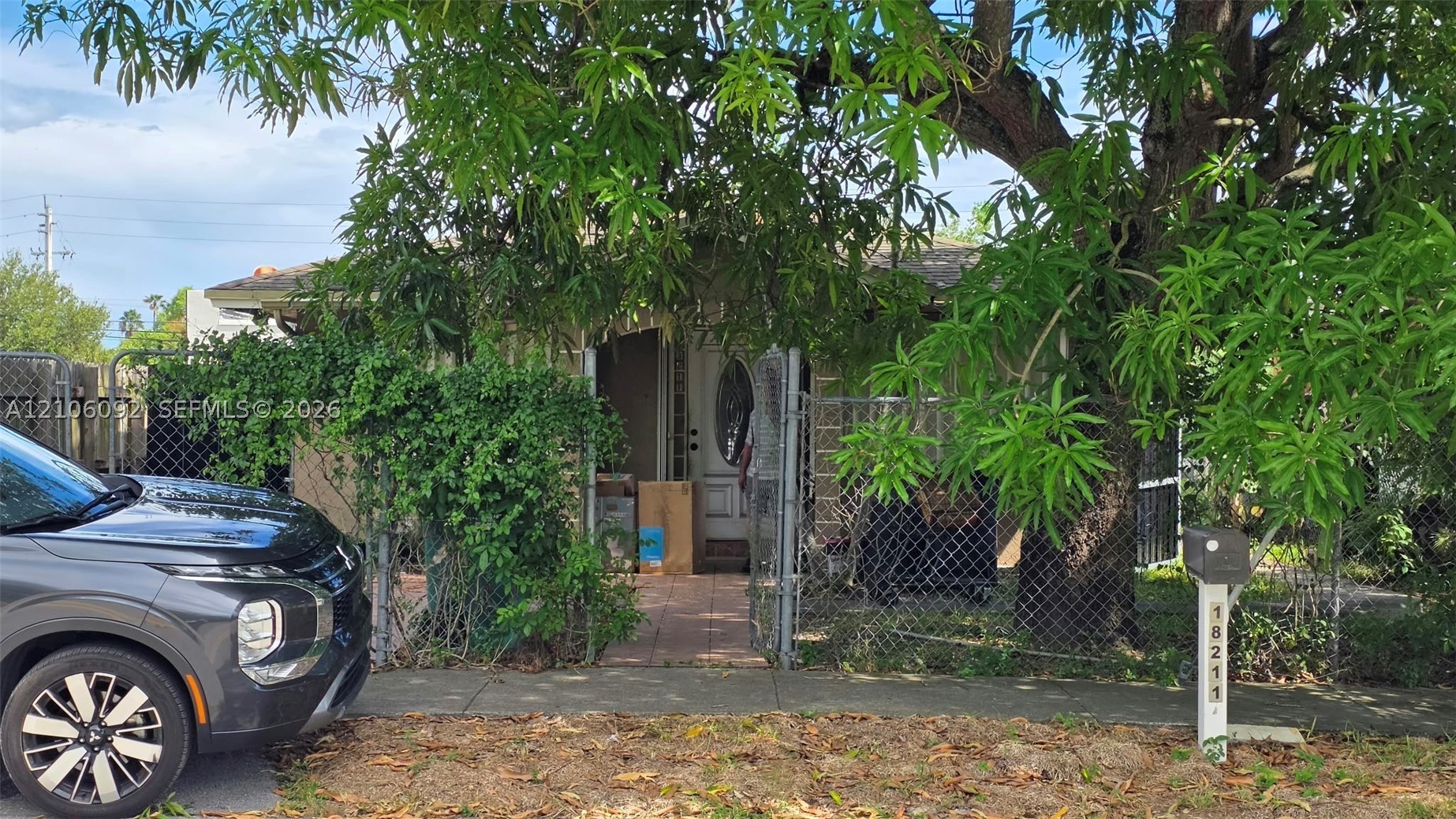 18211 SW 102nd Ave — photo