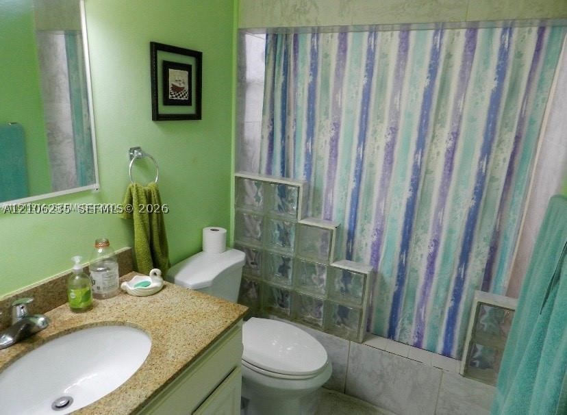 5495 NW 10th Ct Unit 208 — photo