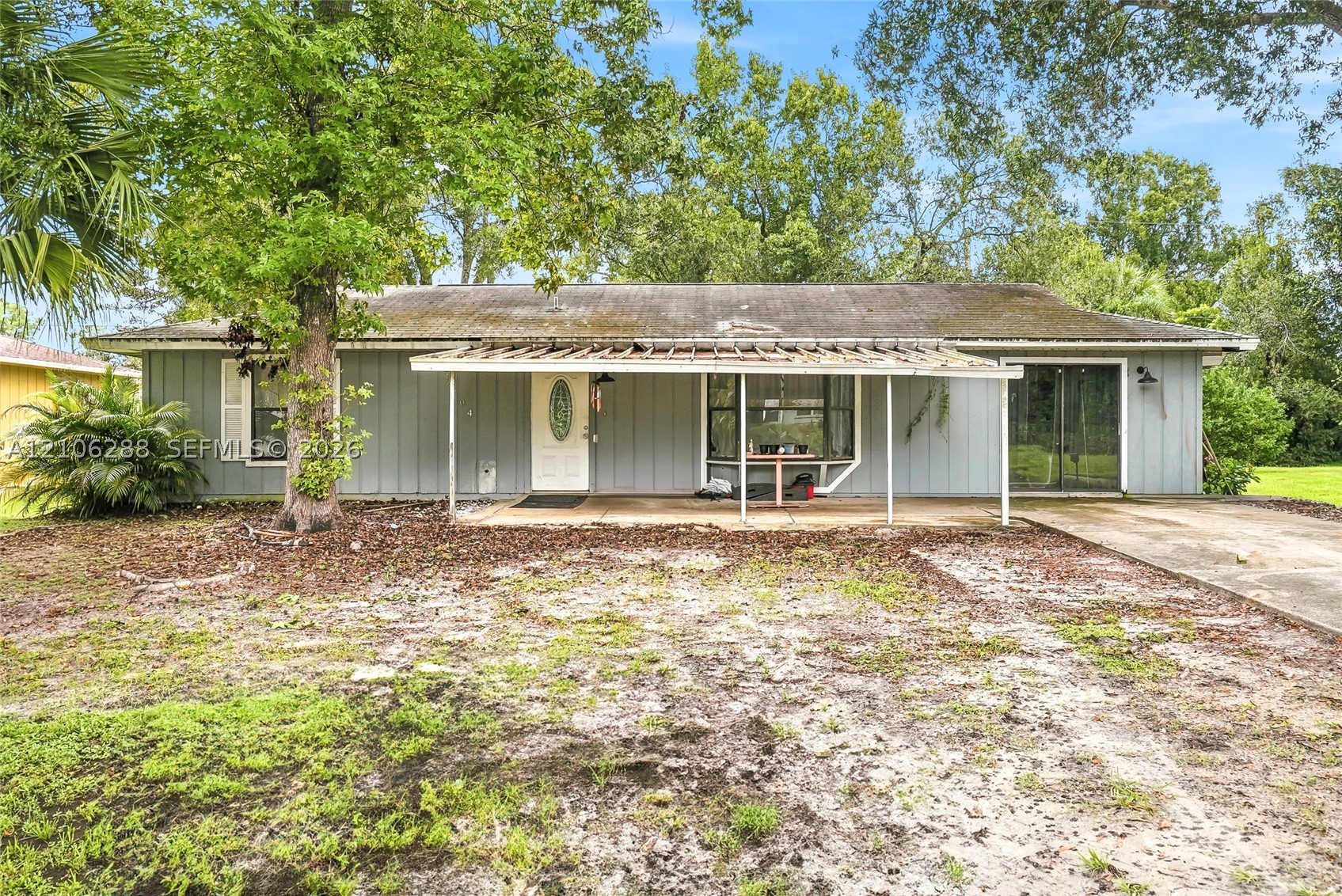 7904 James Rd — photo