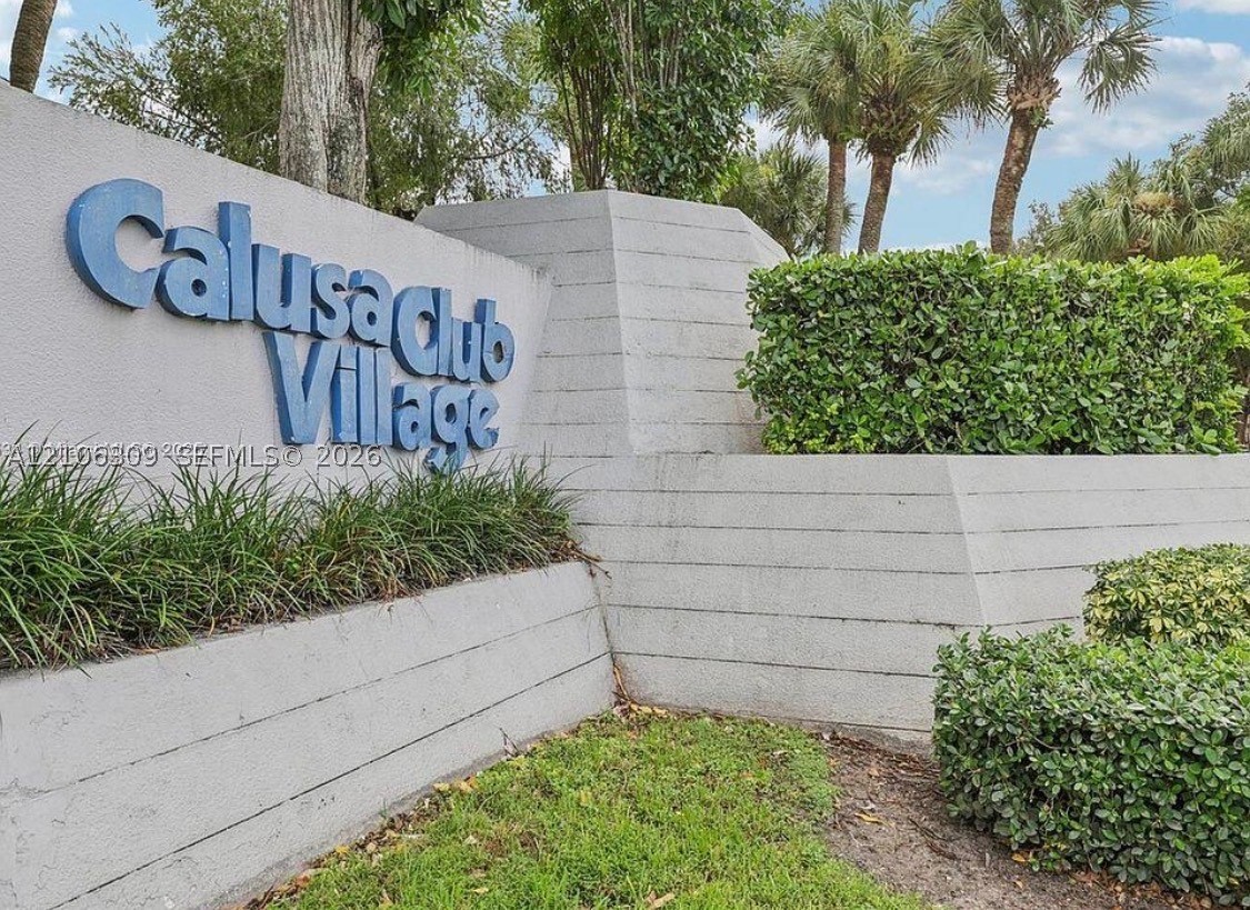 8888 SW 131st Ct Unit 409 — photo