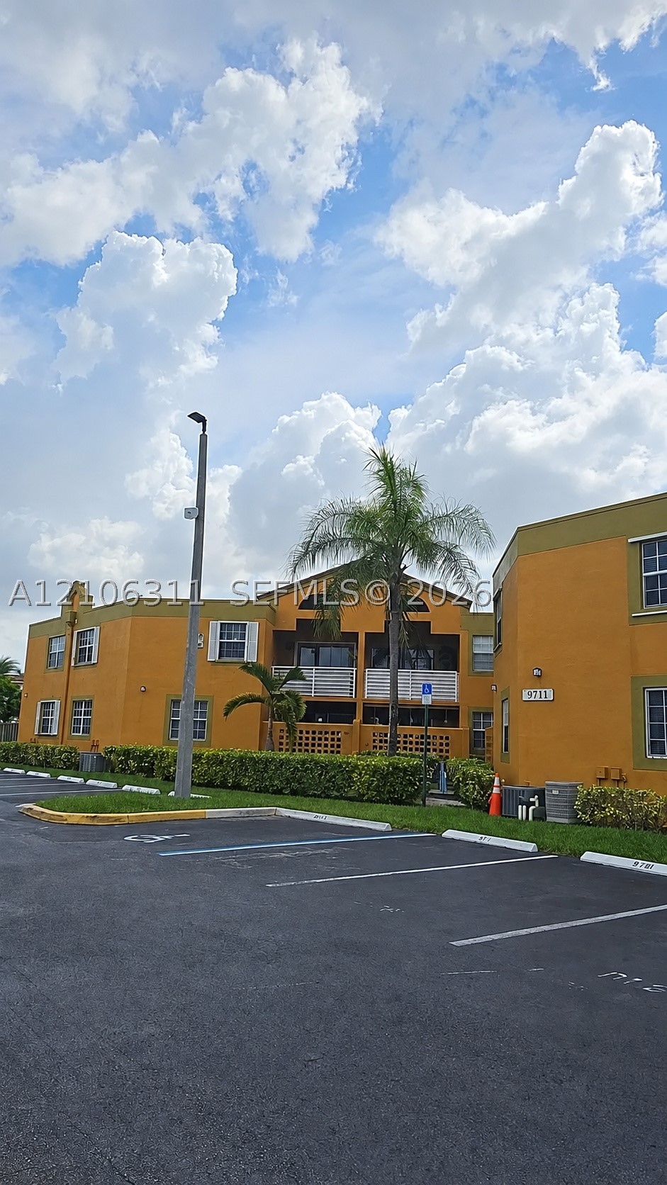 9711 Fontainebleau Blvd Unit D114 — photo