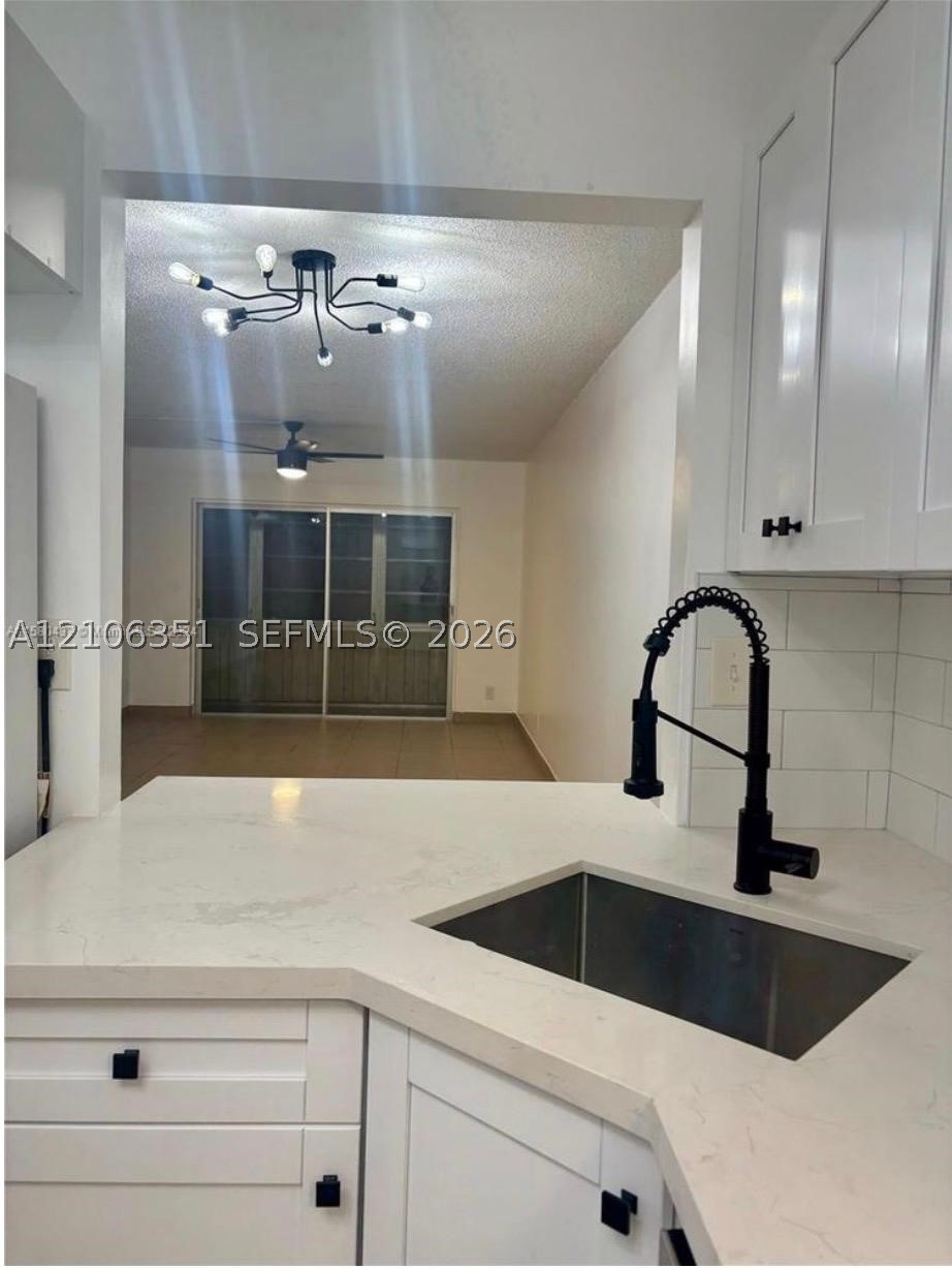 1801 NW 75th Ave Unit 304 — photo