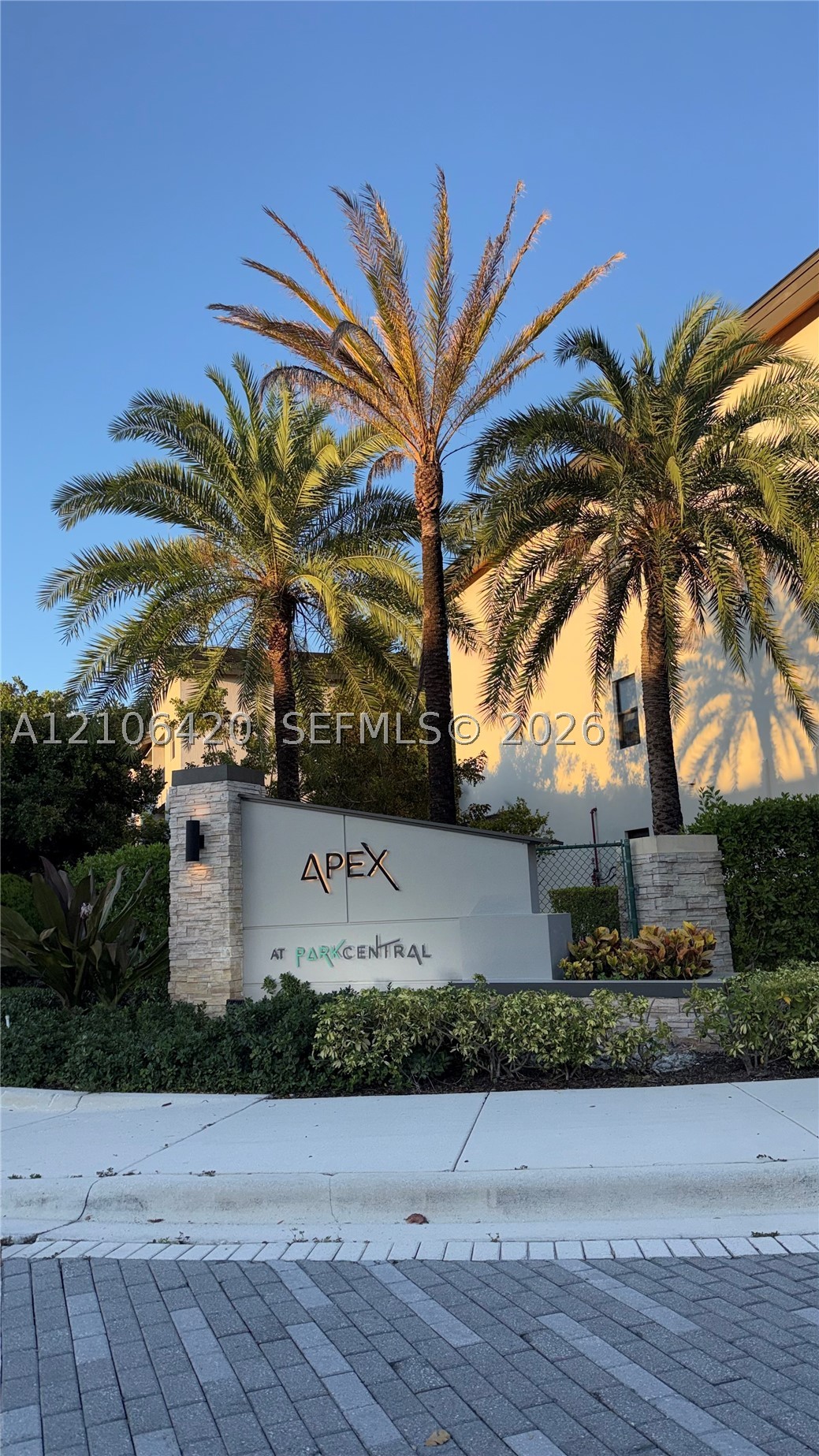 8195 NW 104th Ave Unit 4 — photo