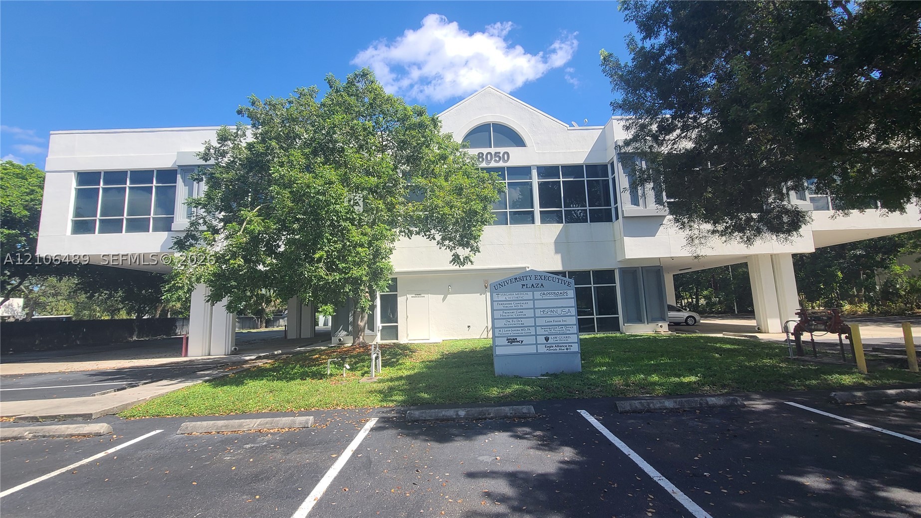 8050 N University Drive Unit 101-102 — photo