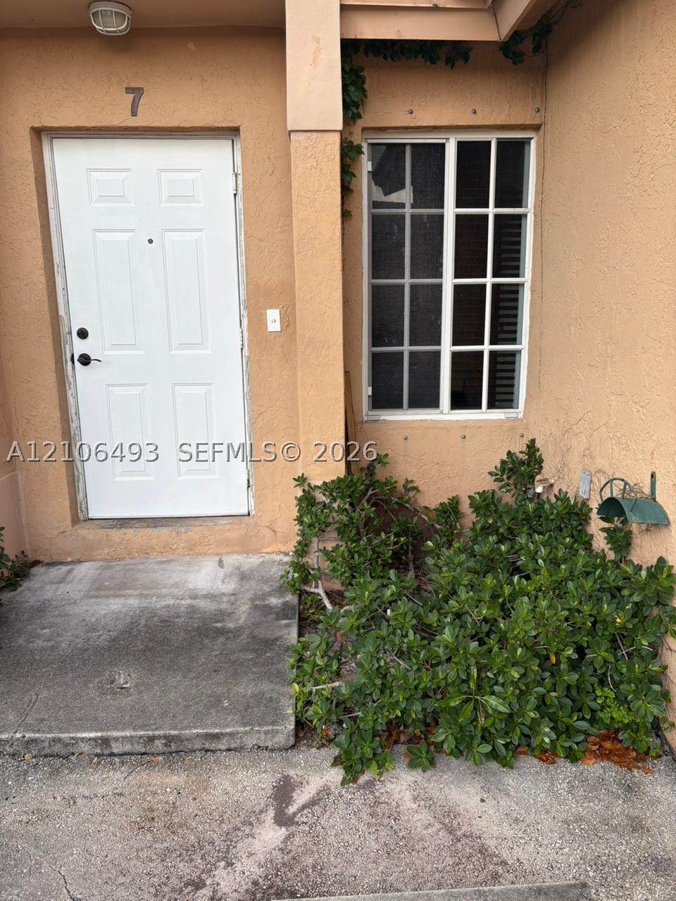 117 SE 3rd Ave Unit 7 — photo