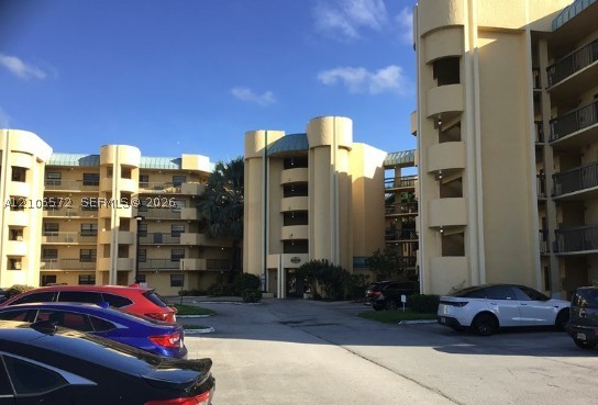 6575 W Oakland Park Blvd Unit 208 — photo