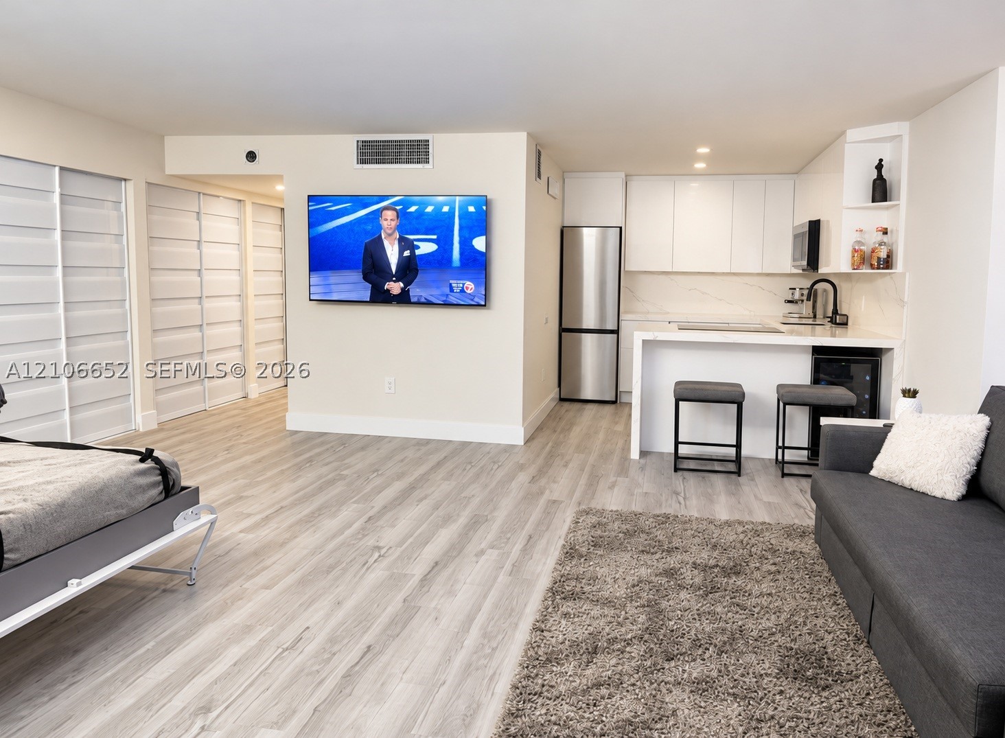 345 Ocean Dr Unit 325 — photo