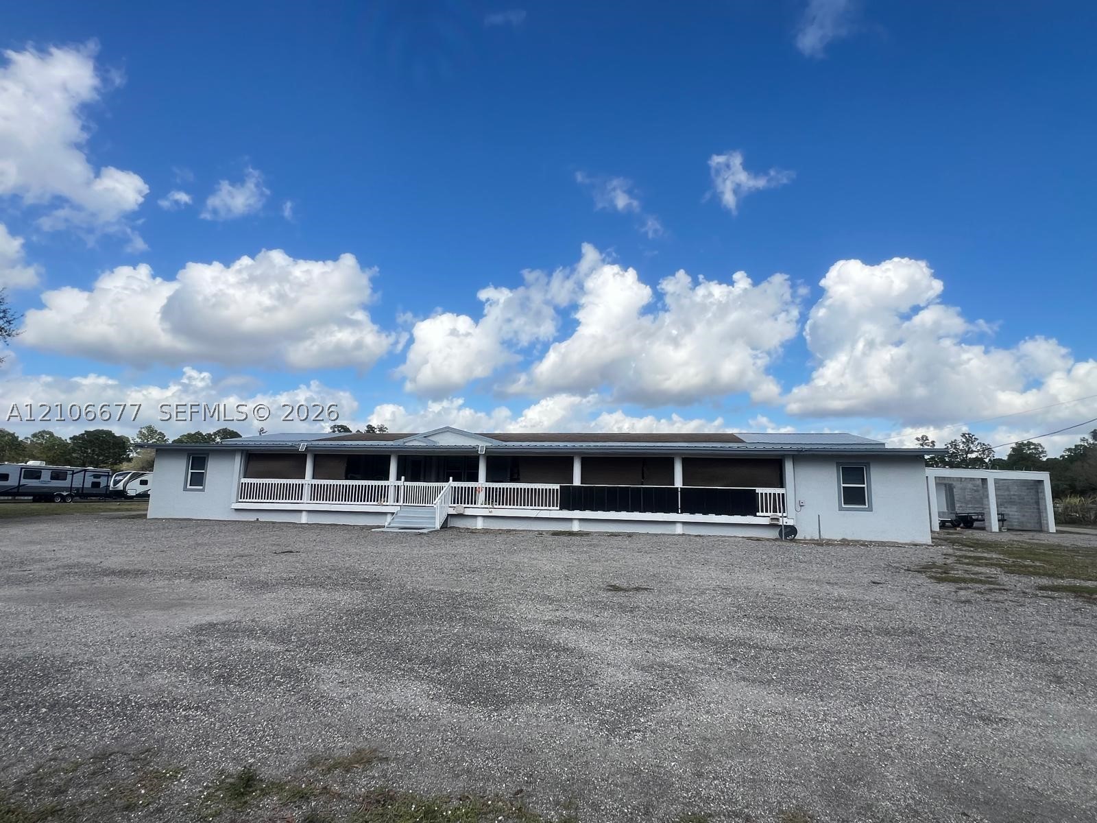 839 Perimeter Rd — photo