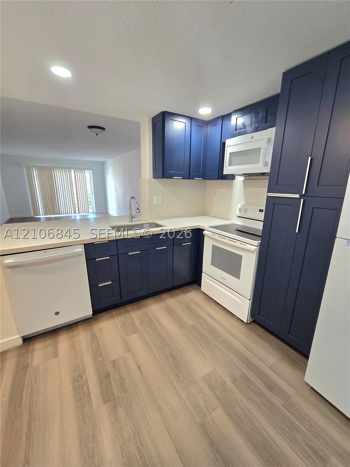 1700 NW 58th Ter Unit 3J — photo