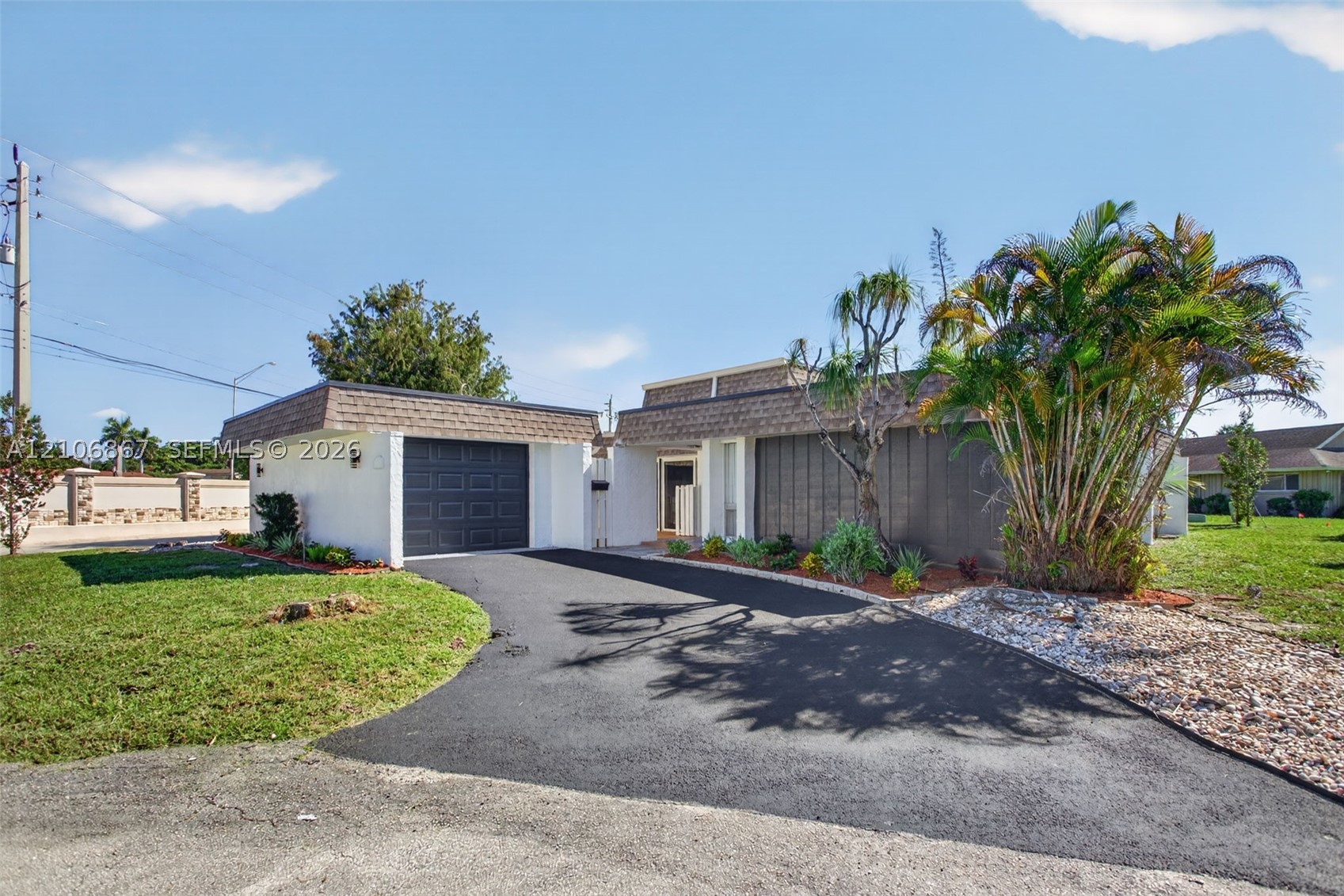 5508 Guava Cir — photo
