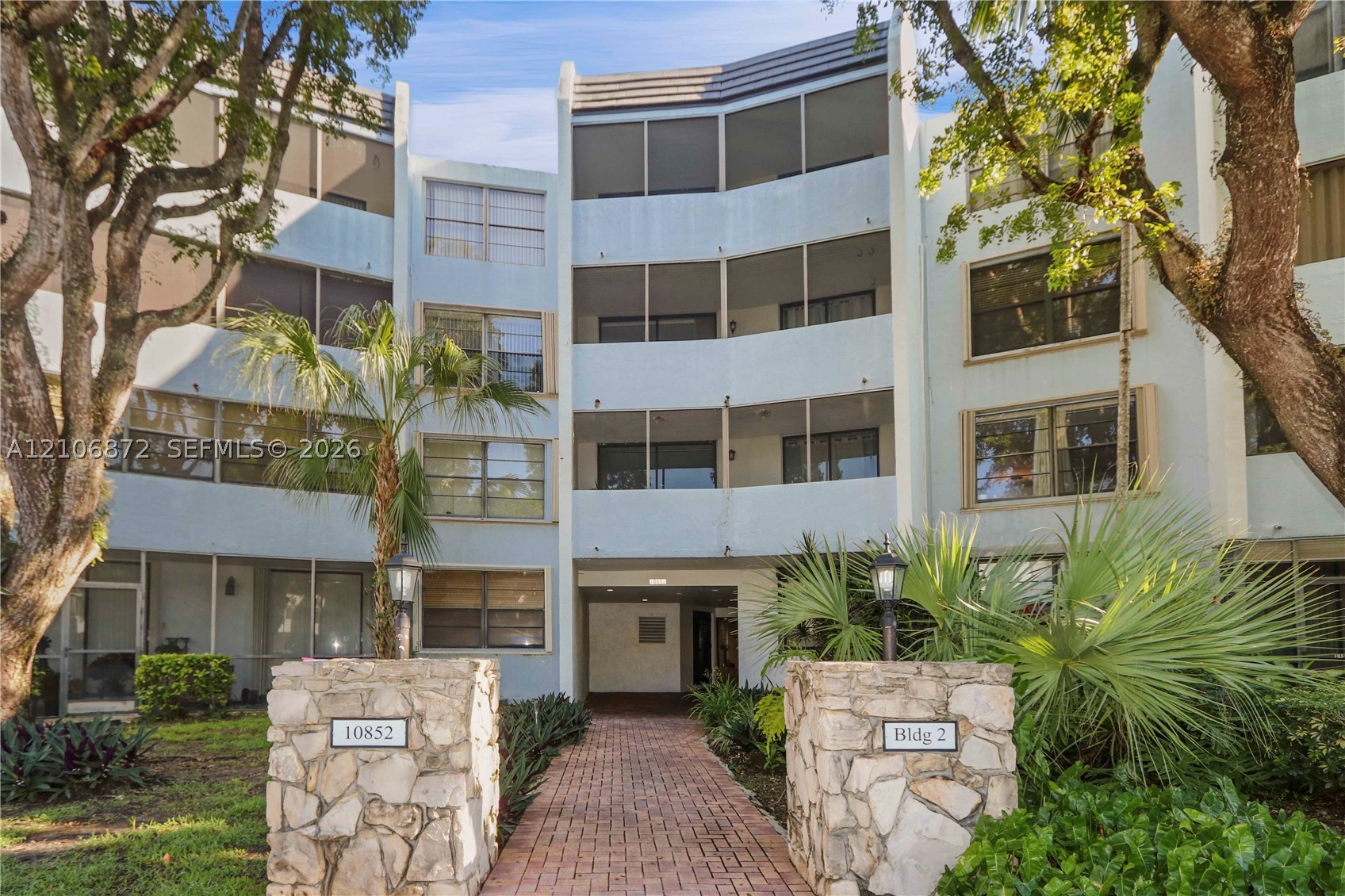 10852 N Kendall Dr Unit 103 — photo
