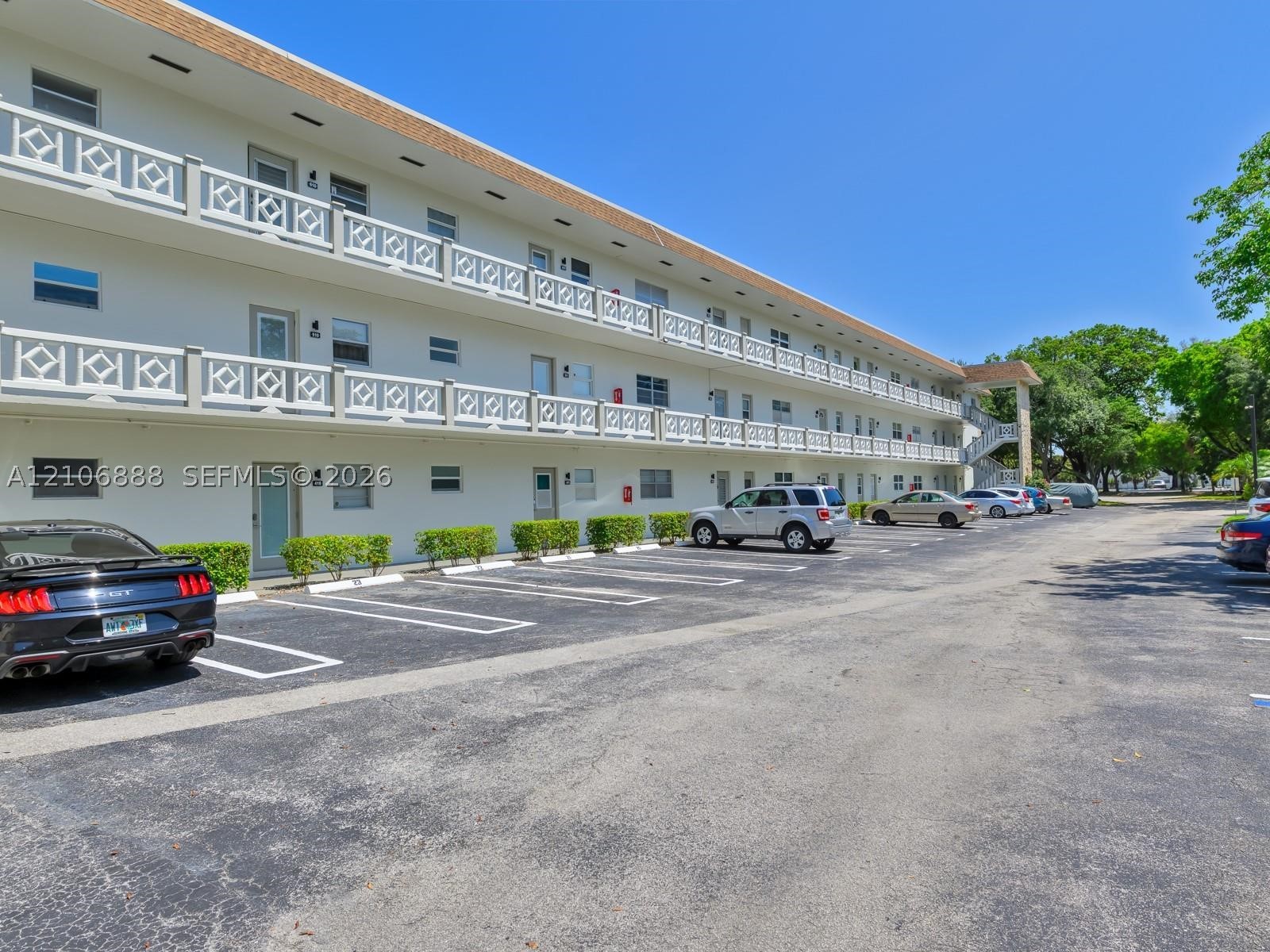 3506 NW 49th Ave Unit 508 — photo
