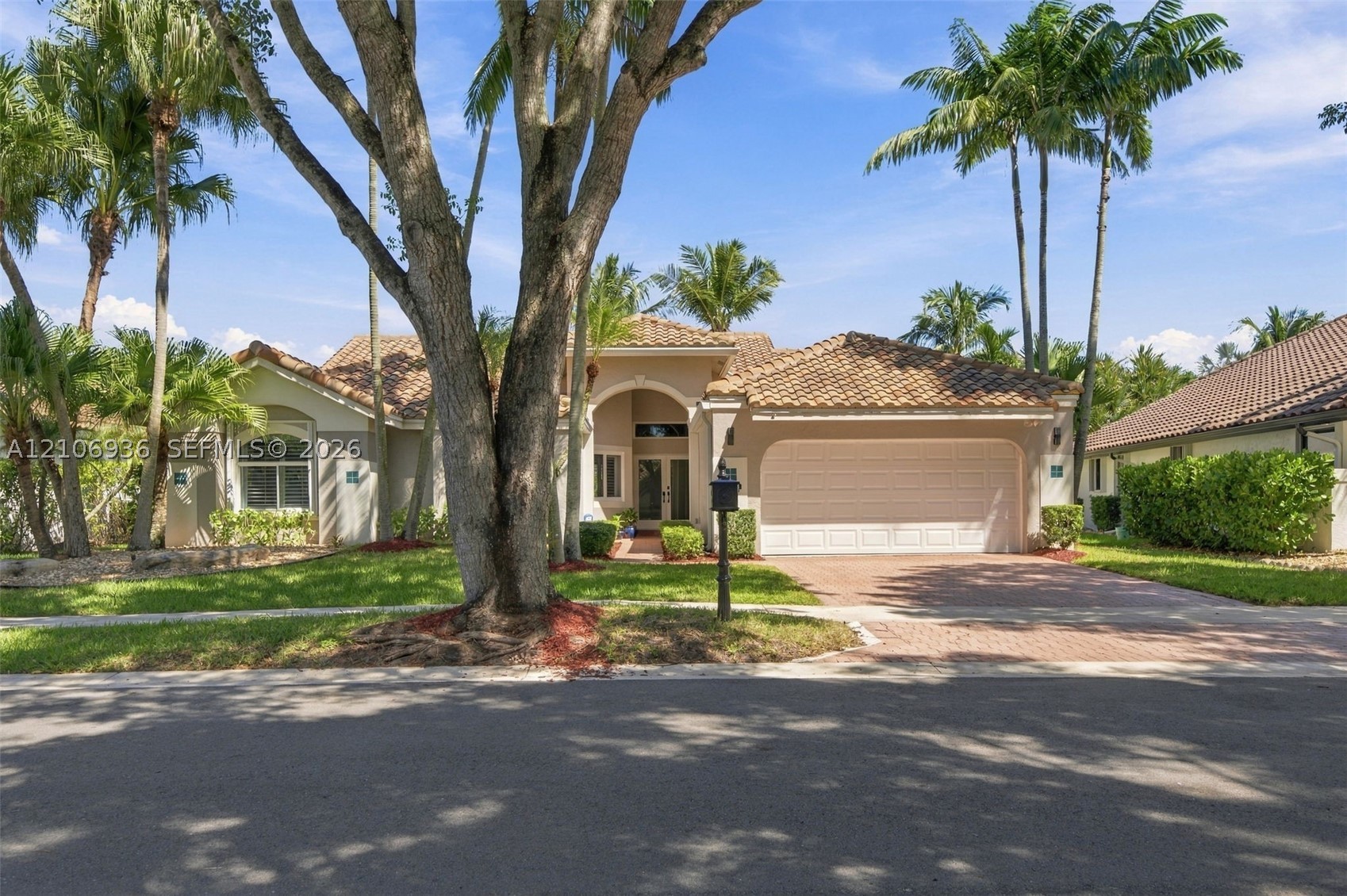 809 Heron Rd — photo