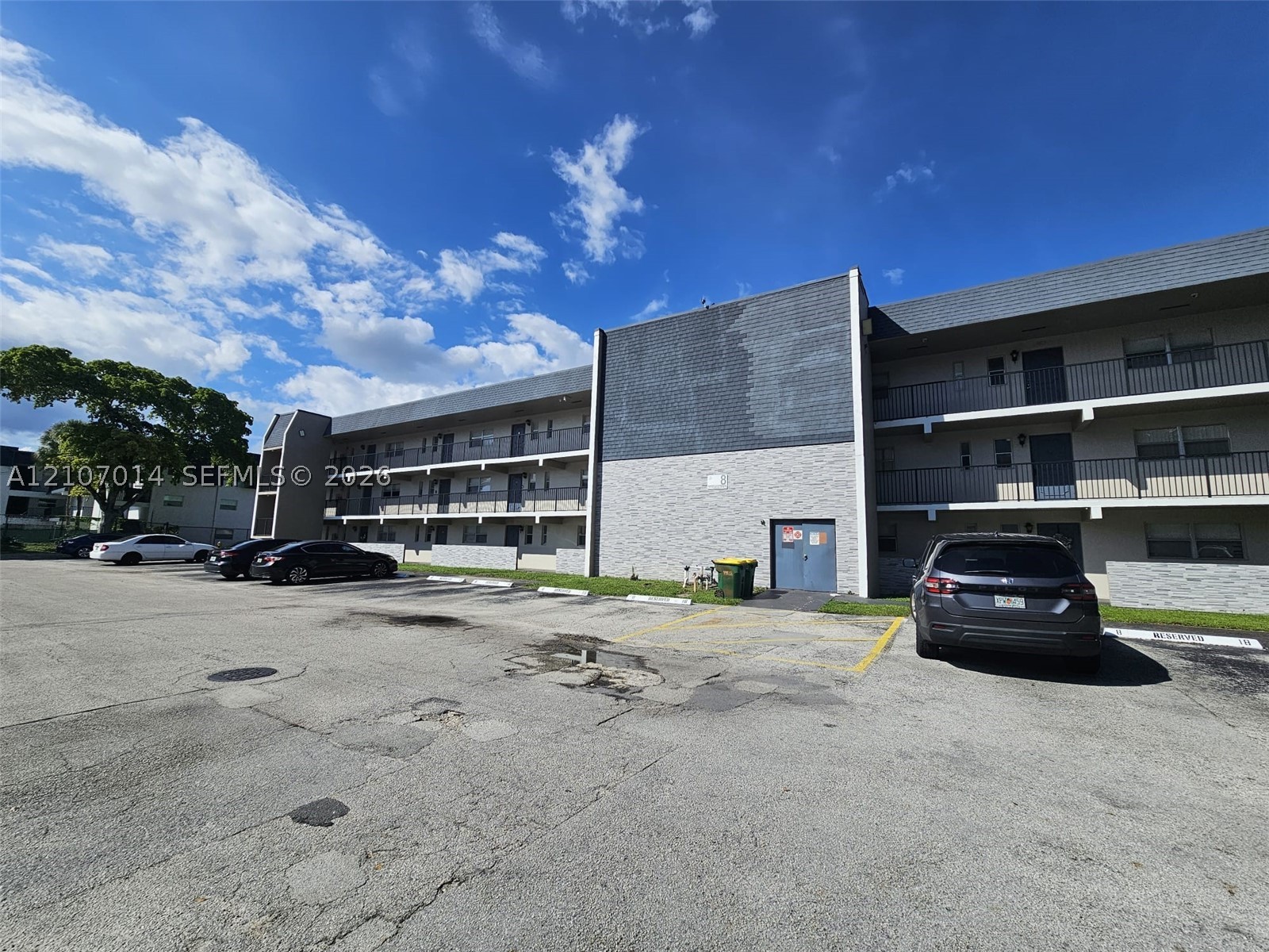 7911 N Colony Cir N Unit 106 — photo