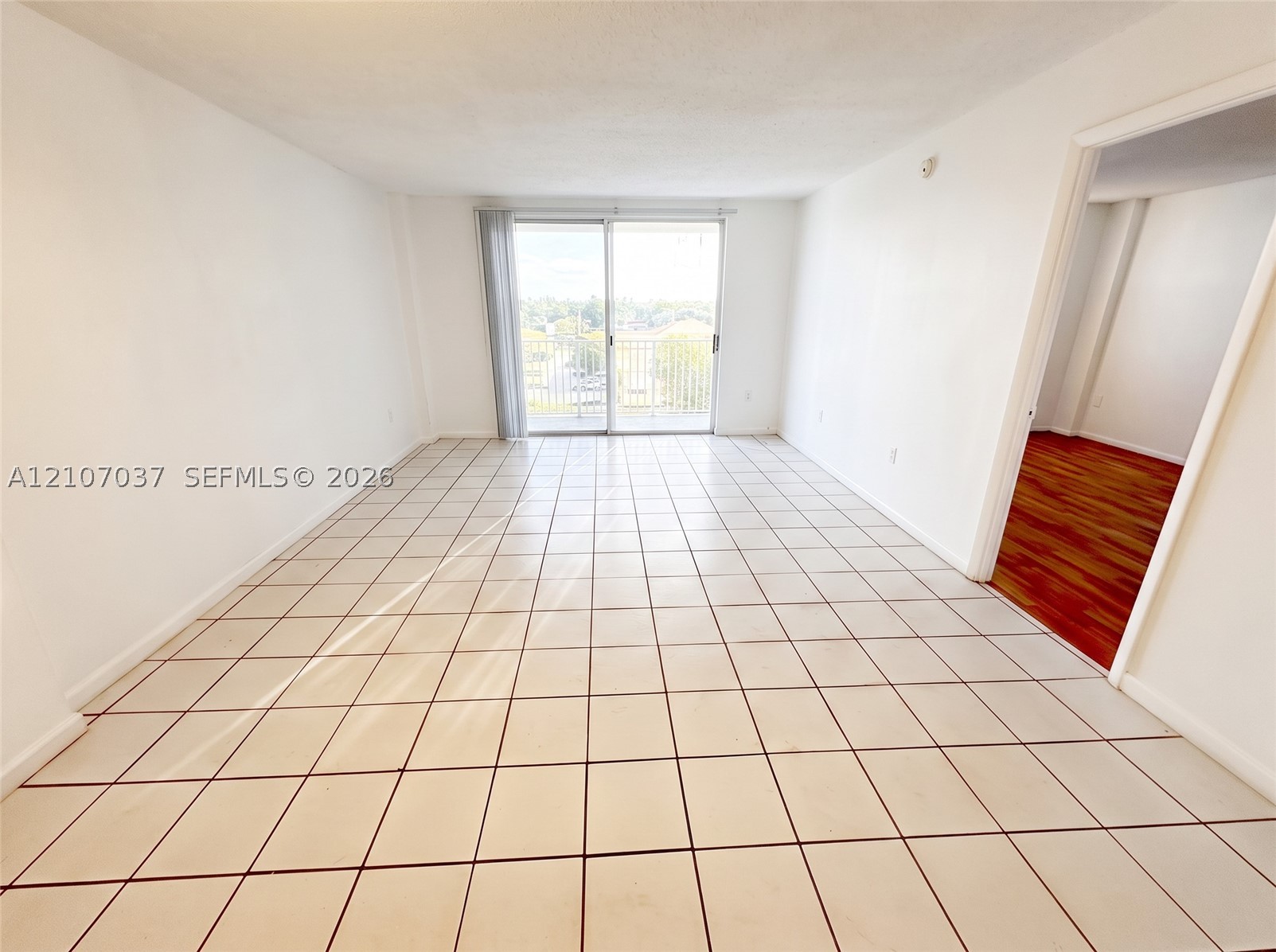 15600 NW 7th Ave Unit 606 — photo