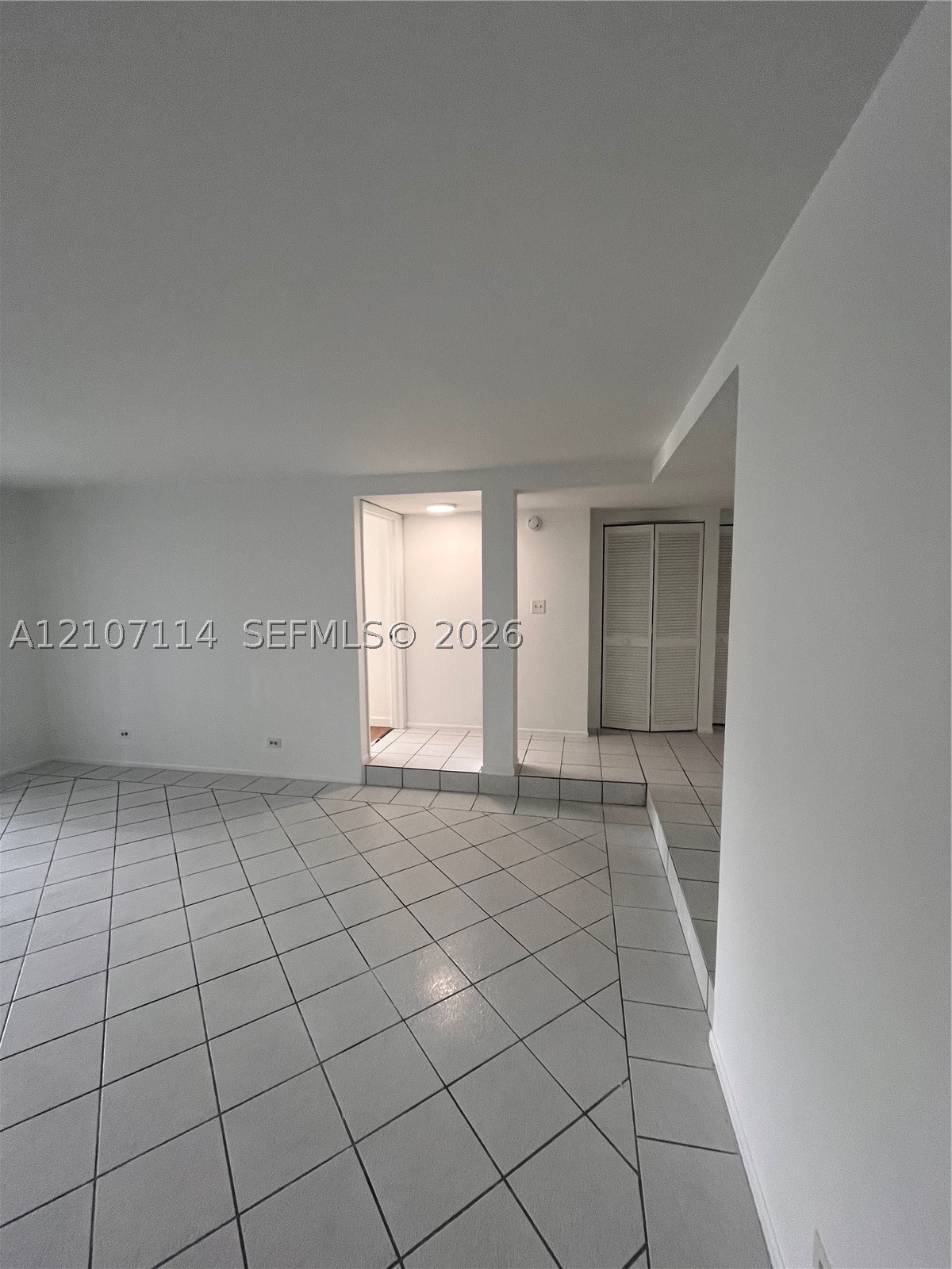 3650 Inverrary Dr Unit 1Q — photo