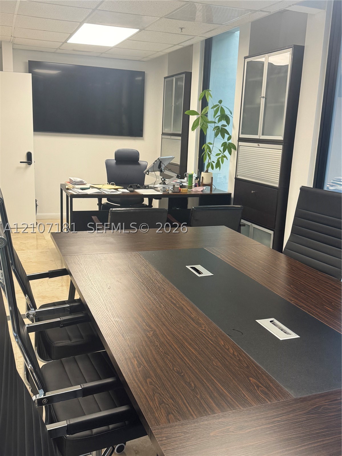 1110 Brickell Ave Unit 402 — photo