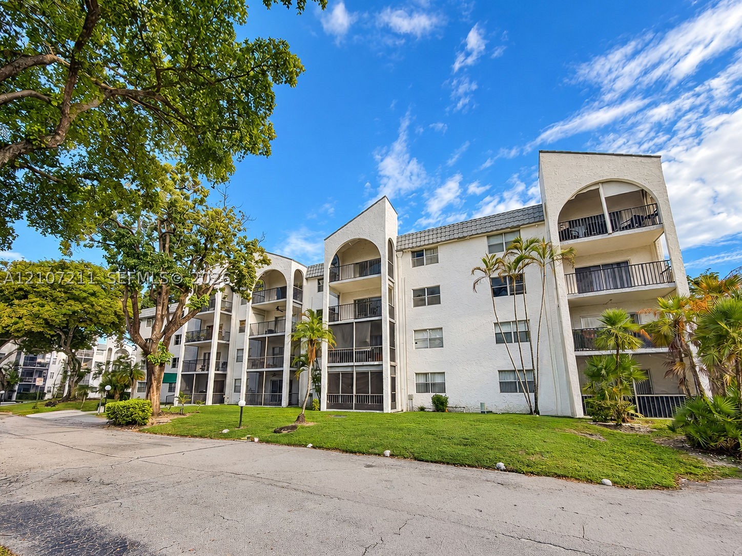 3300 Spanish Moss Ter Unit 301 — photo