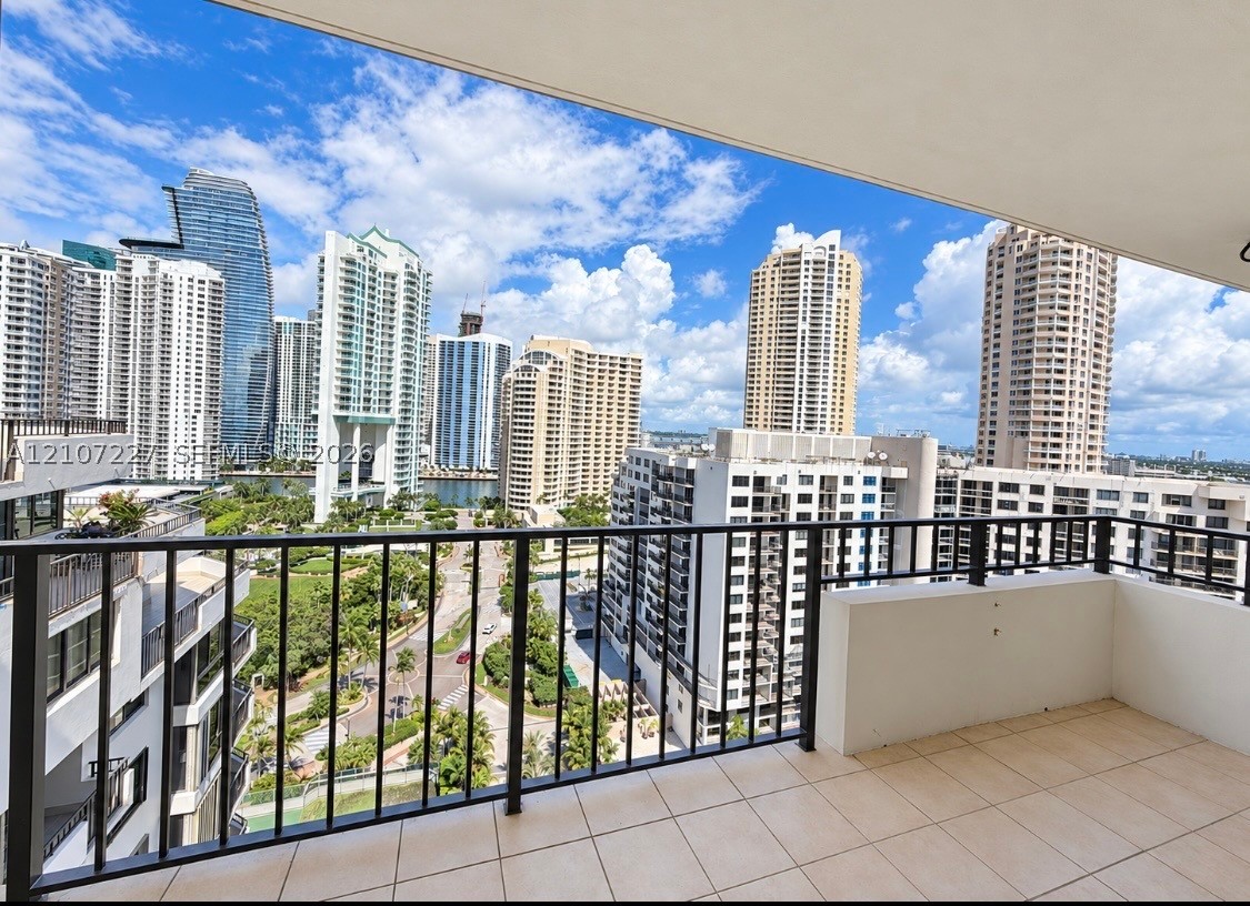 520 Brickell Key Dr Unit a2012 — photo