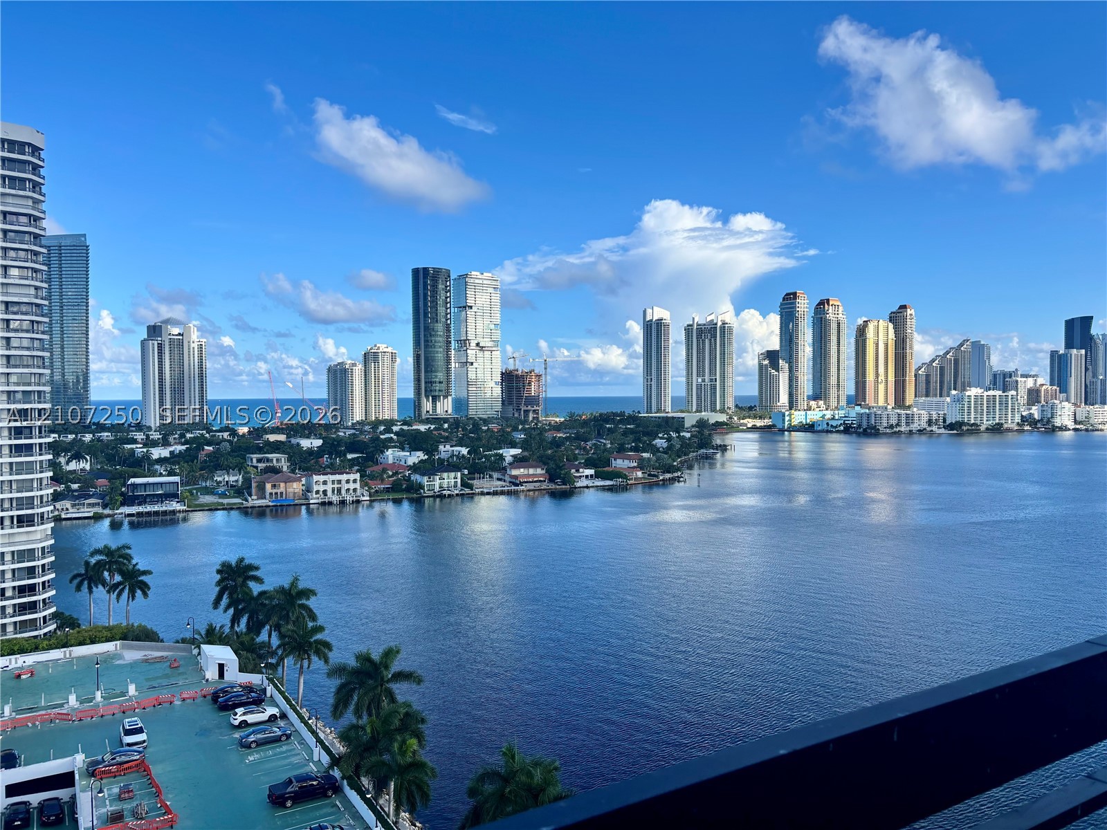 3600 Mystic Pointe Dr Unit 1717 — photo
