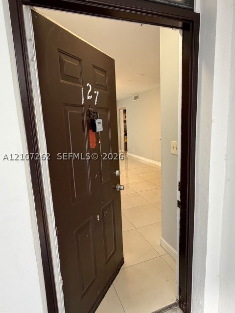 216 Lake Pointe Dr Unit 127 — photo