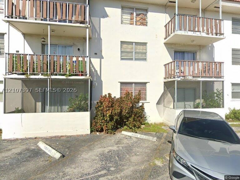 13655 NE 10th Ave Unit 114 — photo