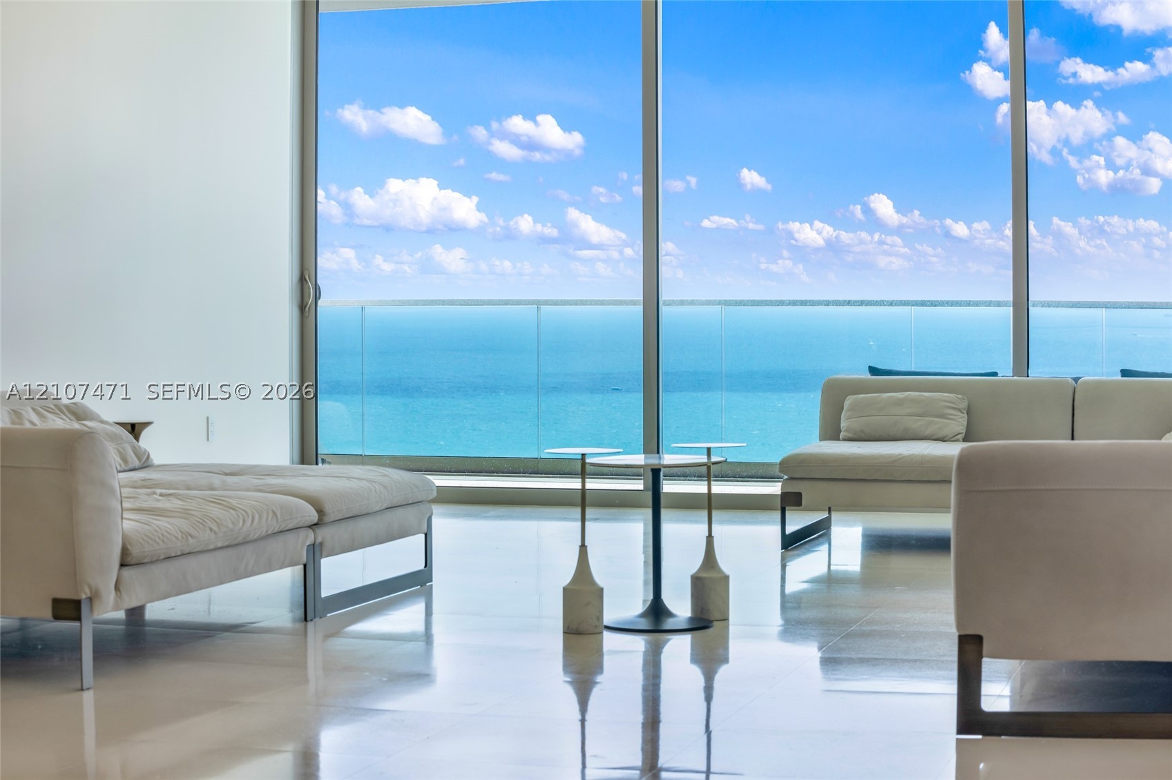 10201 Collins Ave Unit 2506 — photo