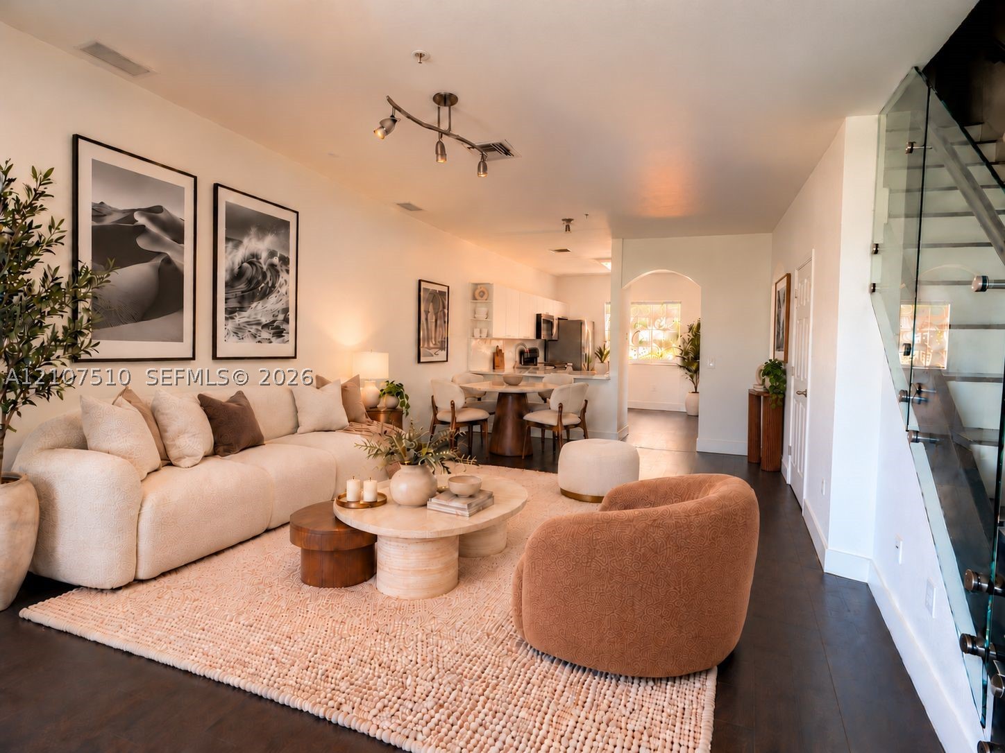 5670 NW 116th Ave Unit 216 — photo