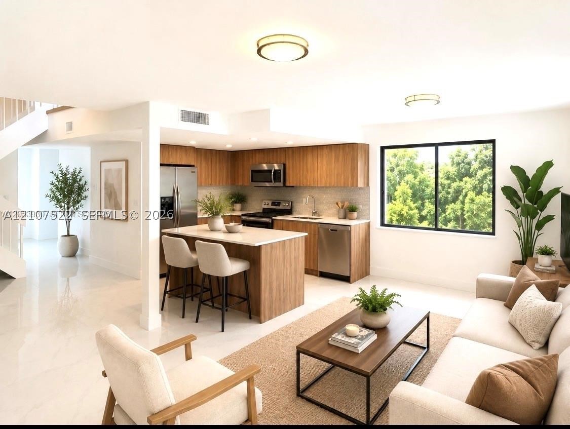 2601 N 40th Ave Unit 2601 — photo