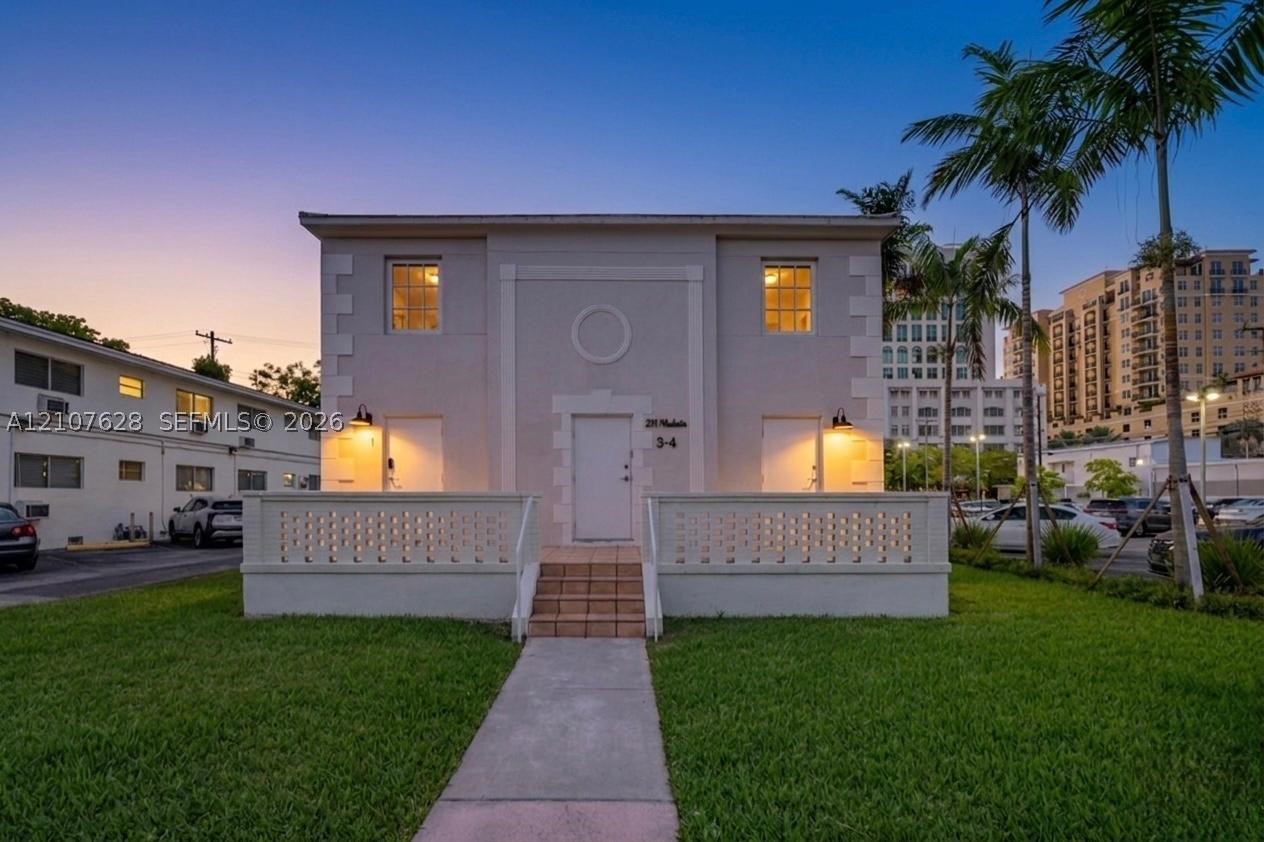 217 Madeira Ave Unit 1 — photo