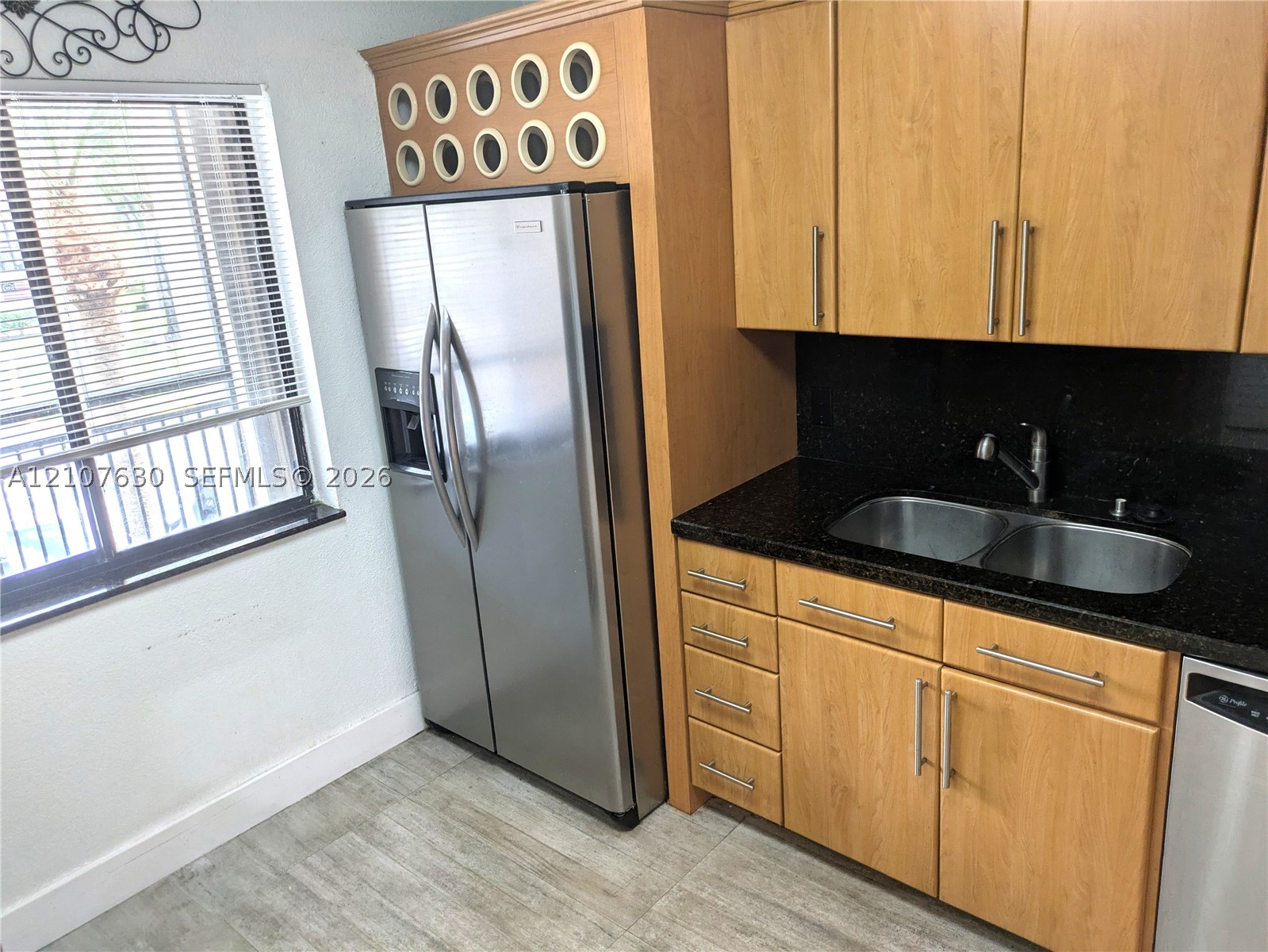 412 Lakeview Dr Unit 203 — photo