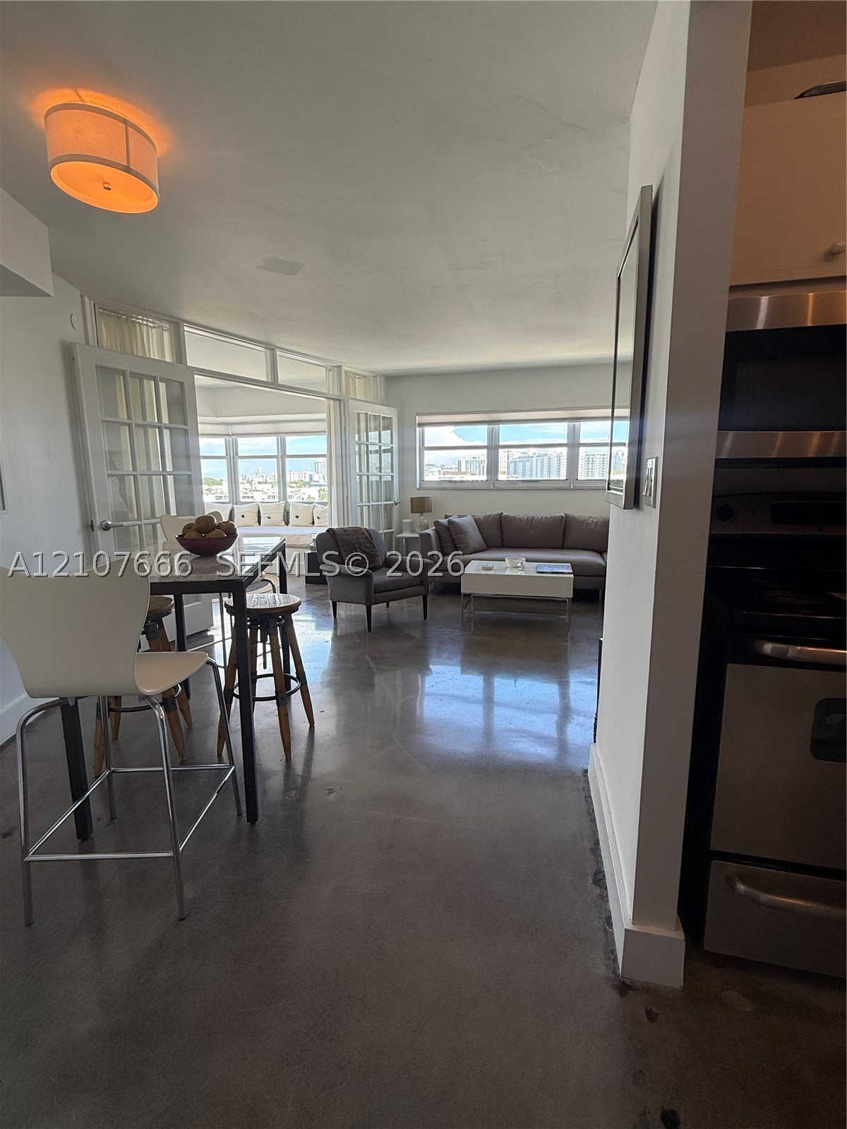 1881 Washington Ave Unit 10C — photo