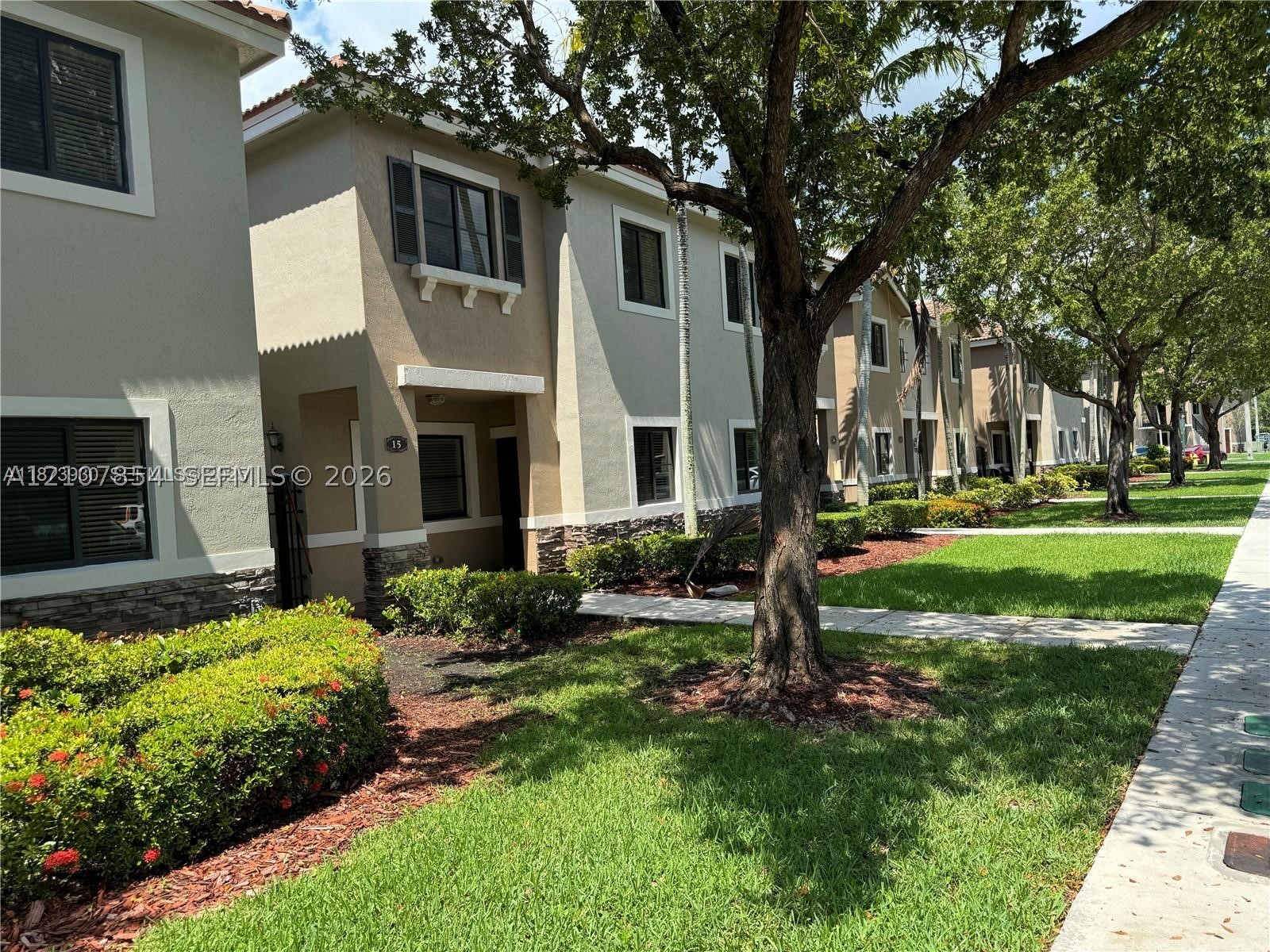 22631 SW 88th Pl Unit 15-18 — photo